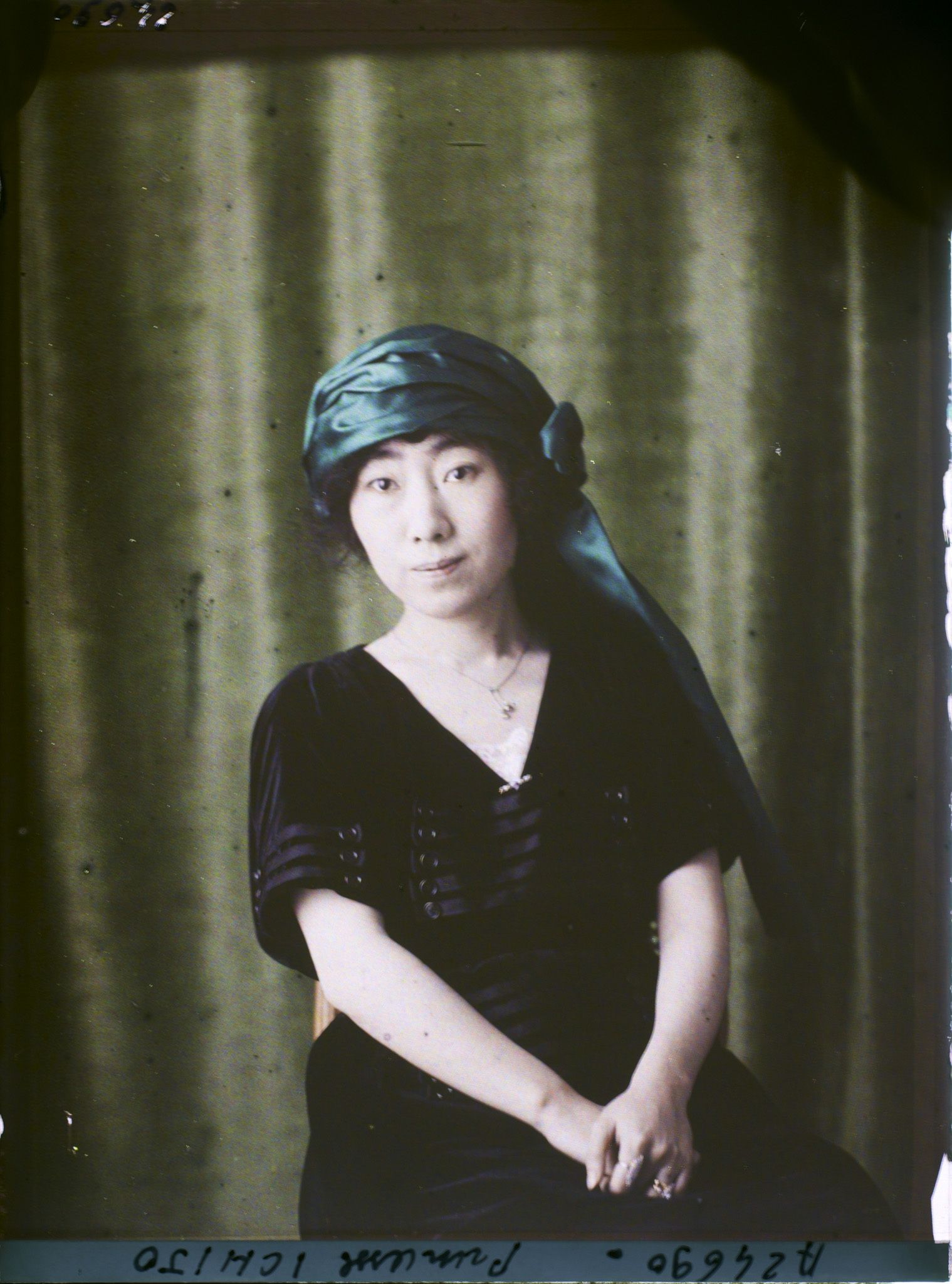 Image représentant https://musee-albert-kahn.s-museum.fr/home/NWQ2OTAwYzNmYjZlZTk1ZWQwODJmMjY4L2dlbmVyaWMtbm90aWNlLXRhYi9hdXRob3JpdHkvNjE3YTc5ZjVjZjhiODk2OGIzMzM3ZDIx/5d6900c3fb6ee95ed082f268/generic-notice-tab/authority/617a79ebcf8b8968b3336f93 La Princesse Ichijo