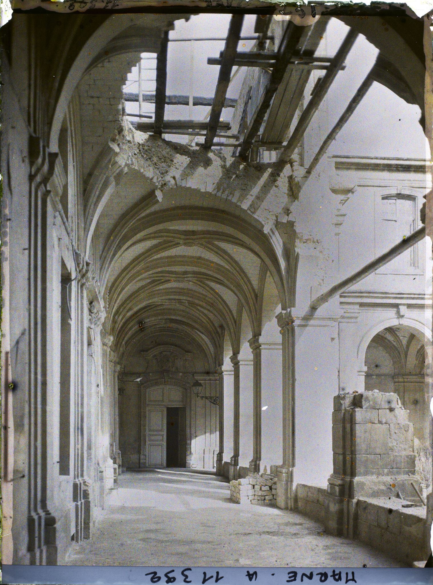 Image représentant Ruines des hospices civils, rue Eugène Wiet (?)