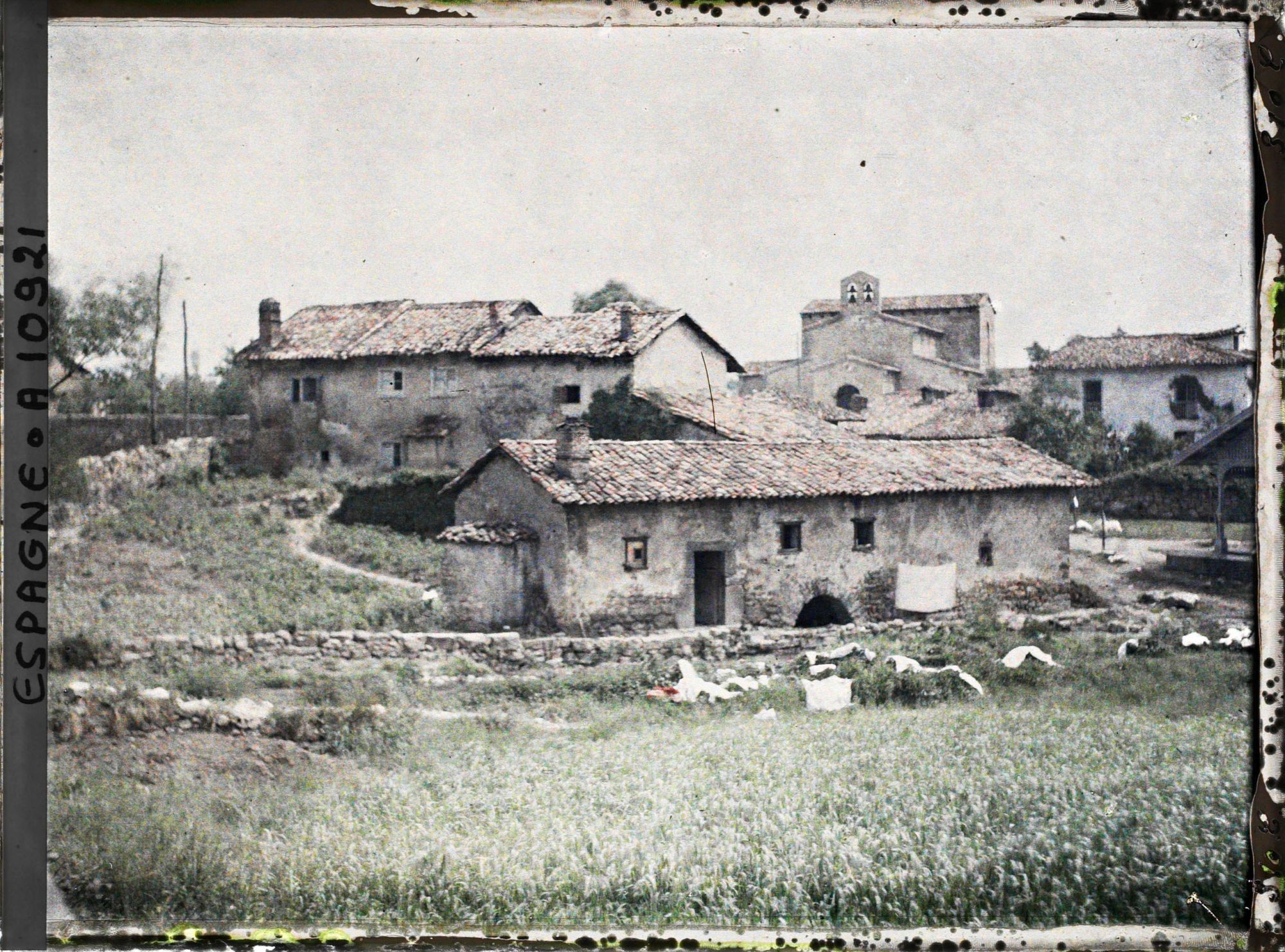 Image représentant Espagne, Oviedo, Le Barrio de Santullano