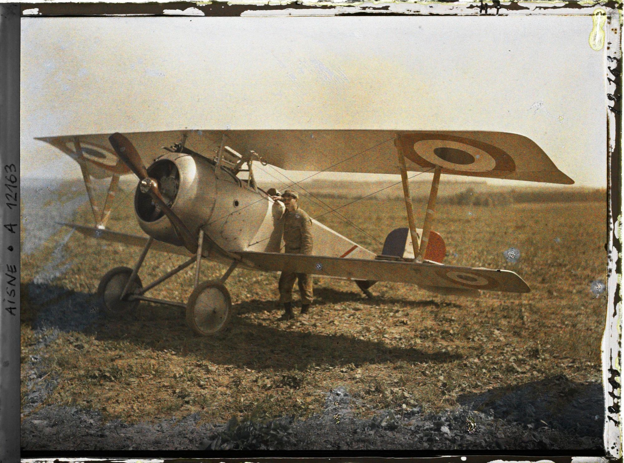 Image représentant Avion chasseur biplan Nieuport 17