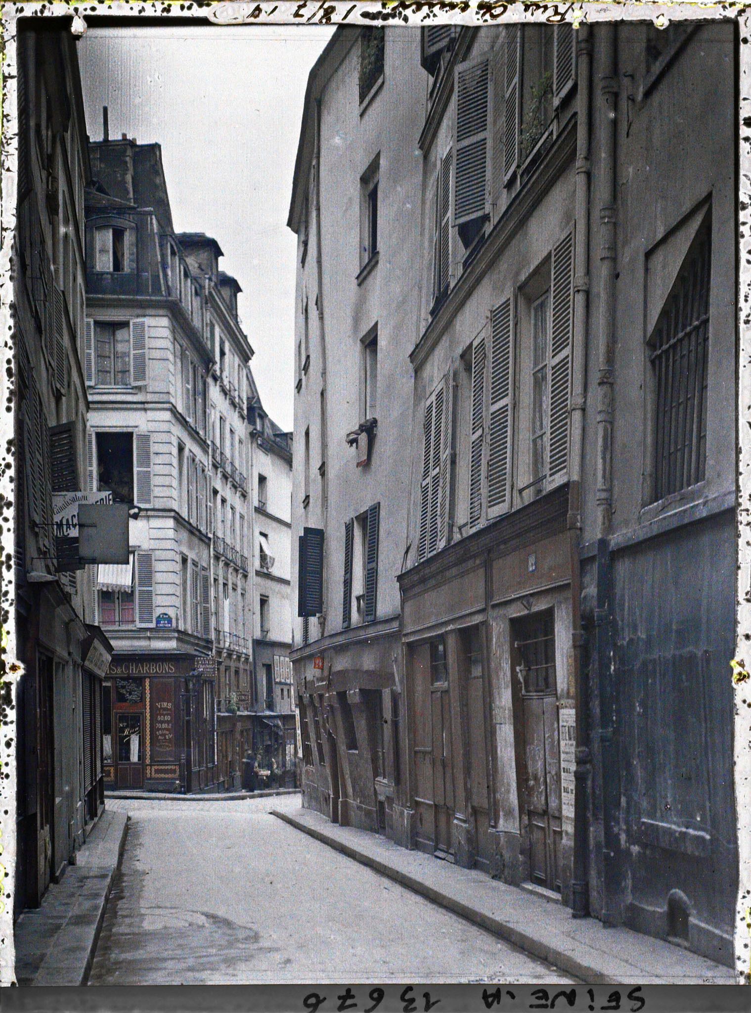 Image représentant La rue Sainte-Foy vers la rue Chénier