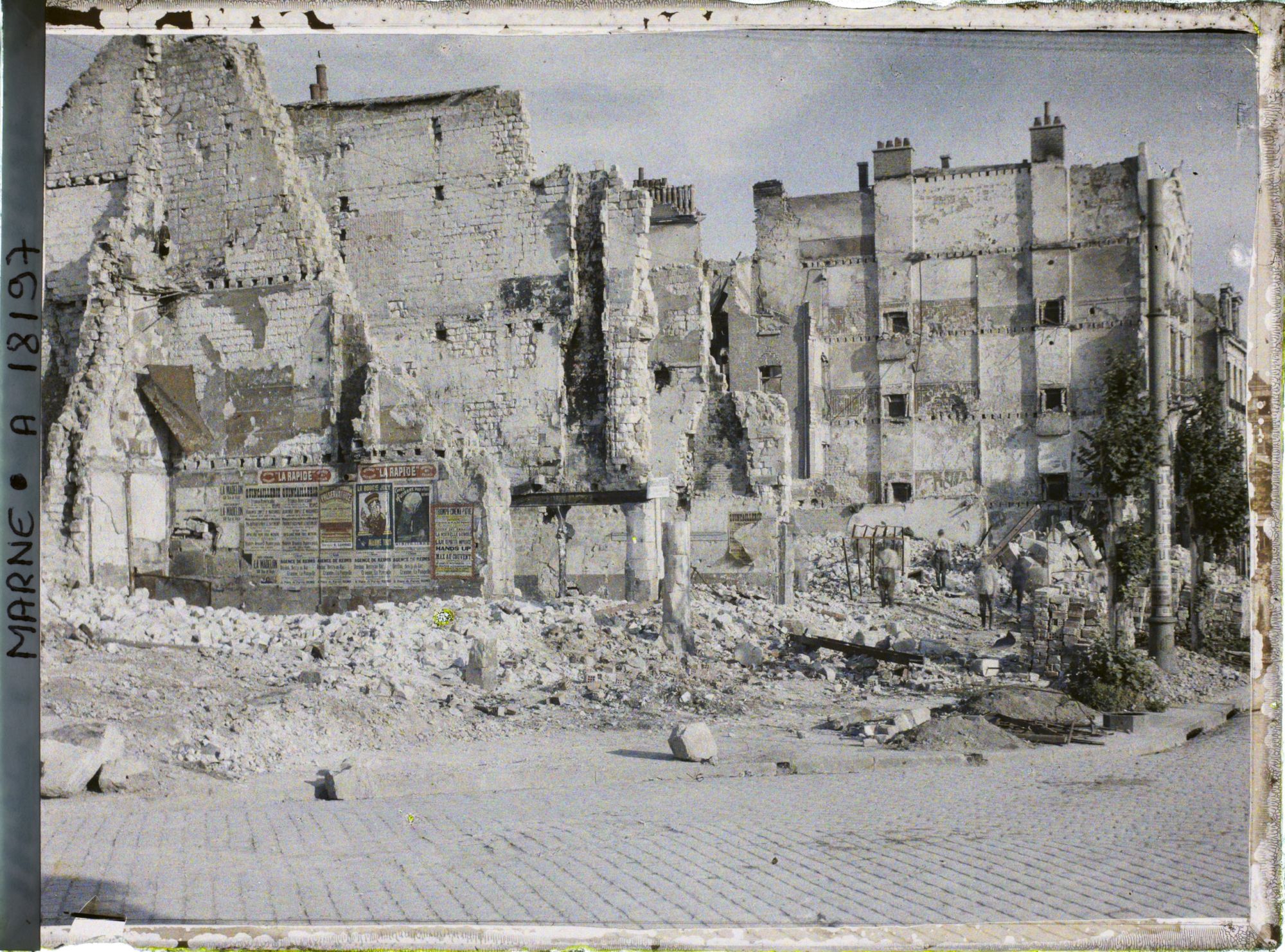 Image représentant France, Reims, Coin de la rue de l'Etape