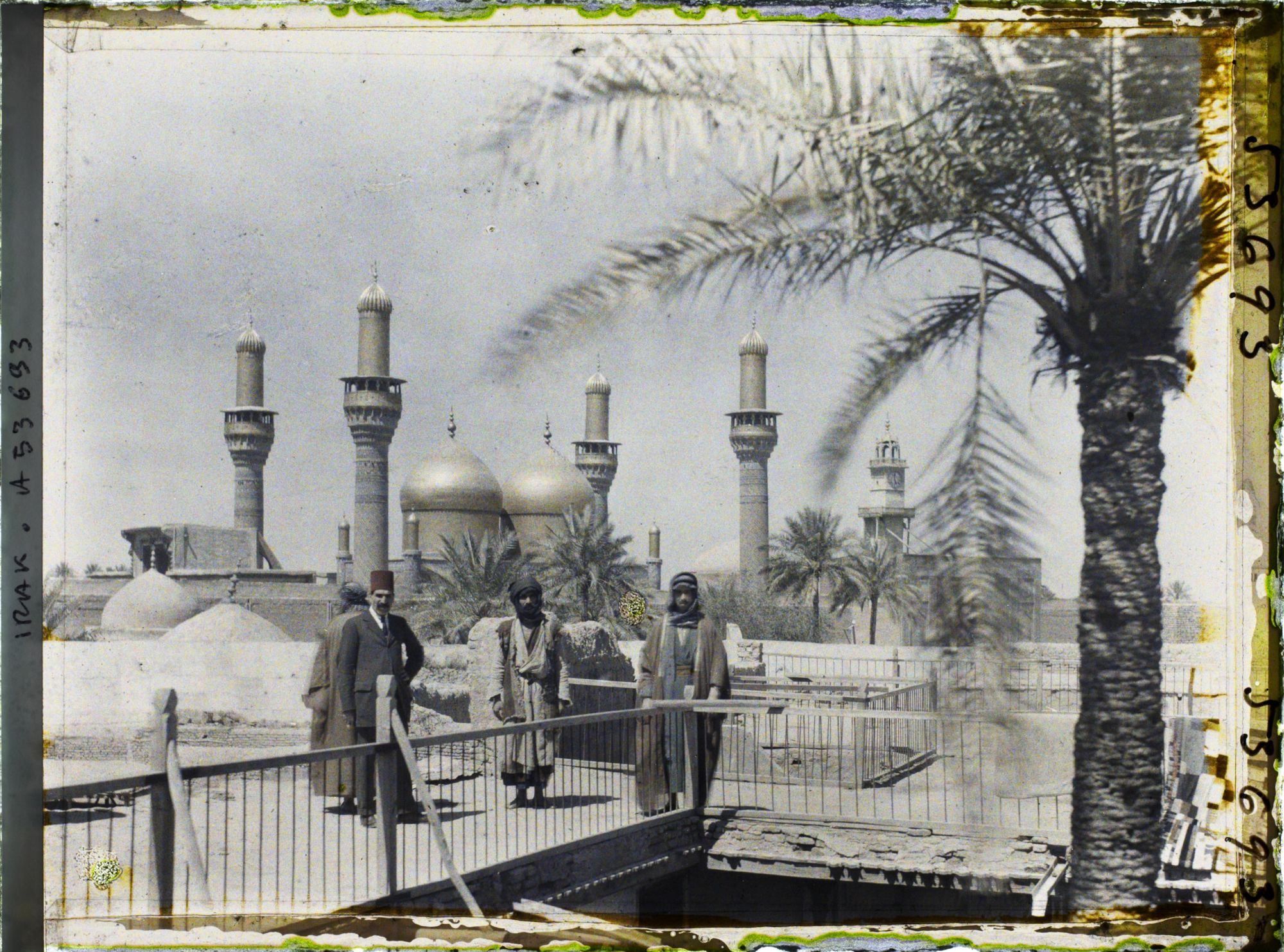 Image représentant La grande mosquée chiite d'Al Kazimiya (XVIe s)