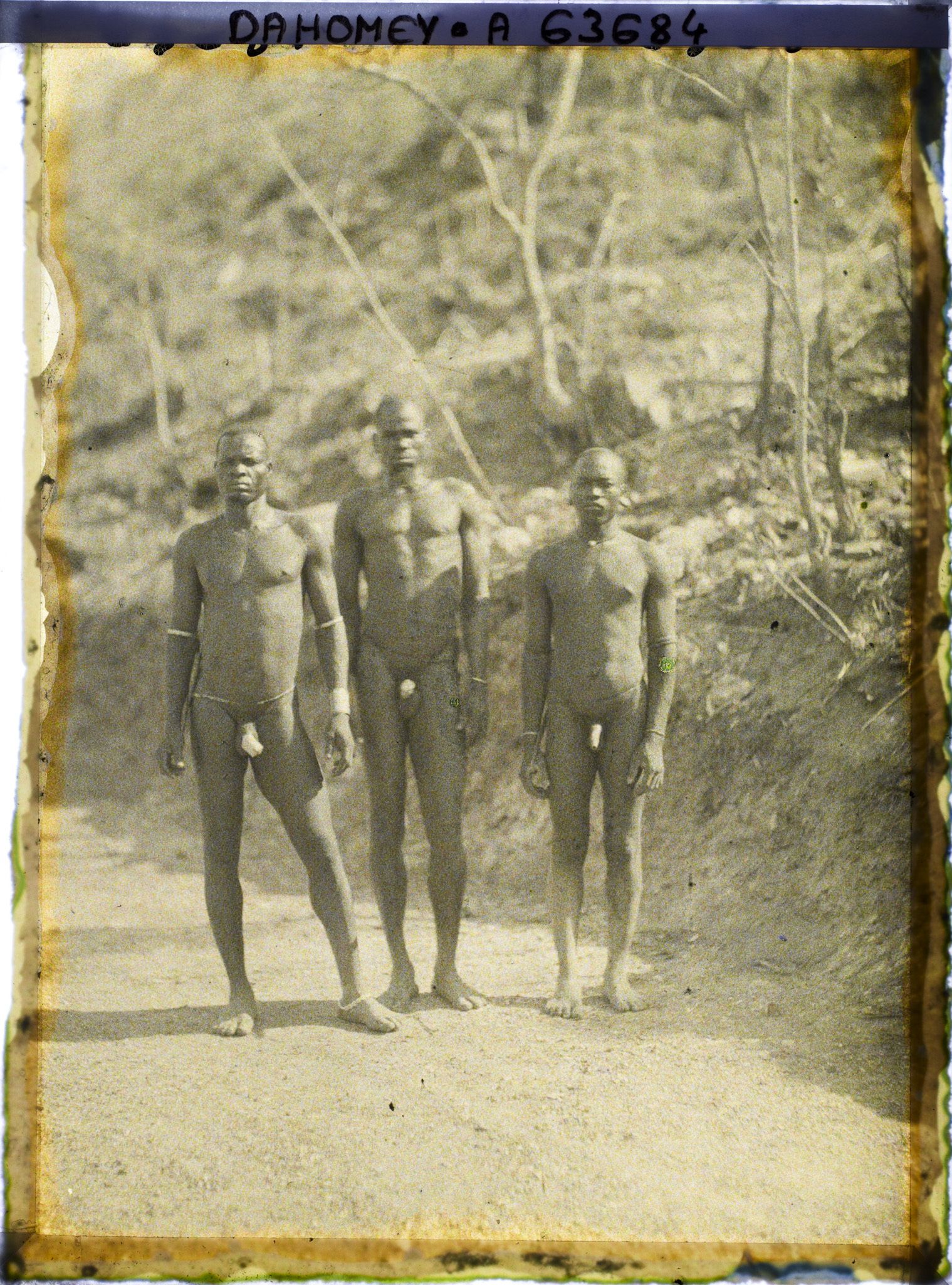 Image représentant Trois hommes somba