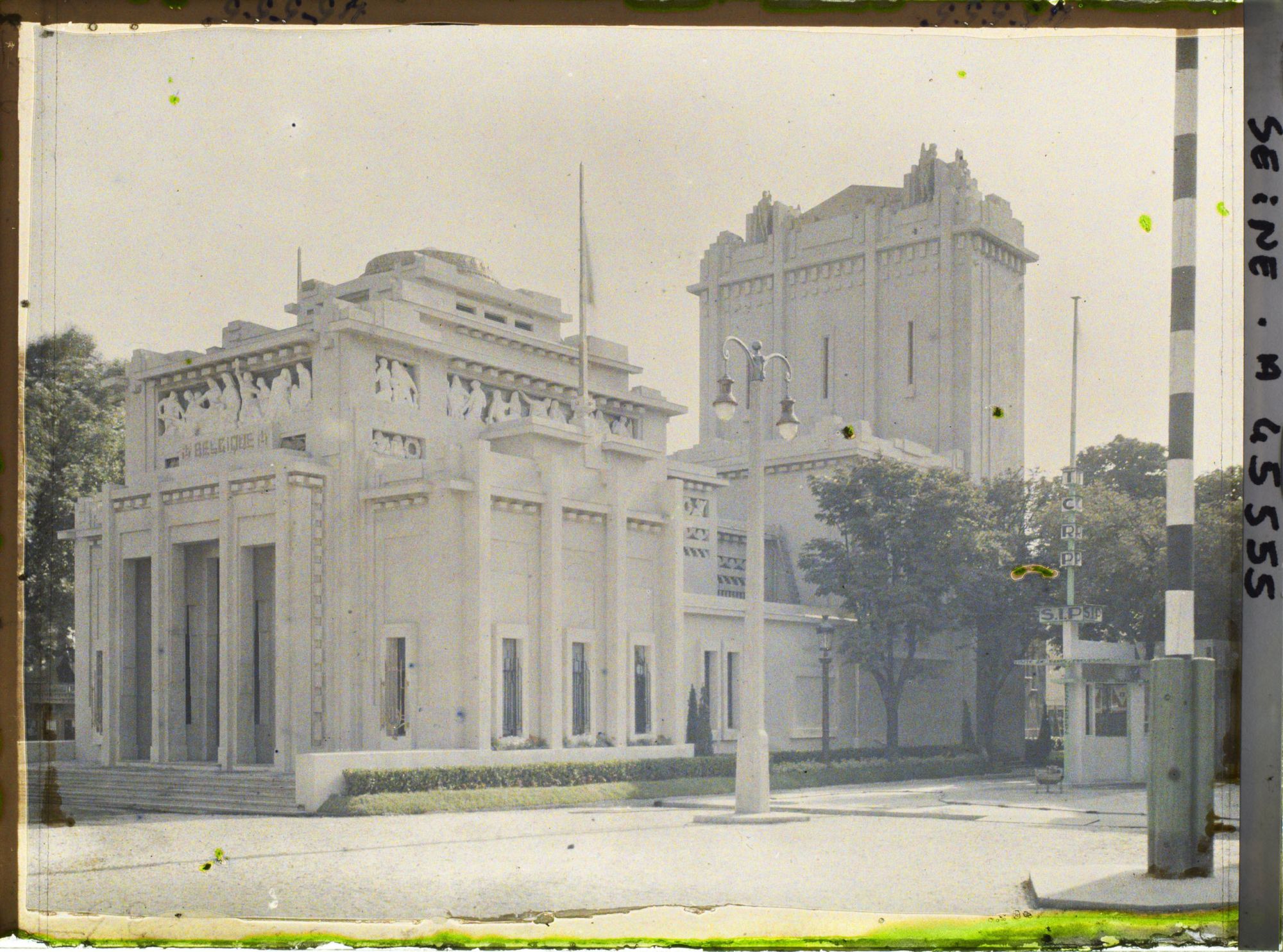 Image représentant L'Exposition des arts décoratifs, Pavillon de la Belgique
