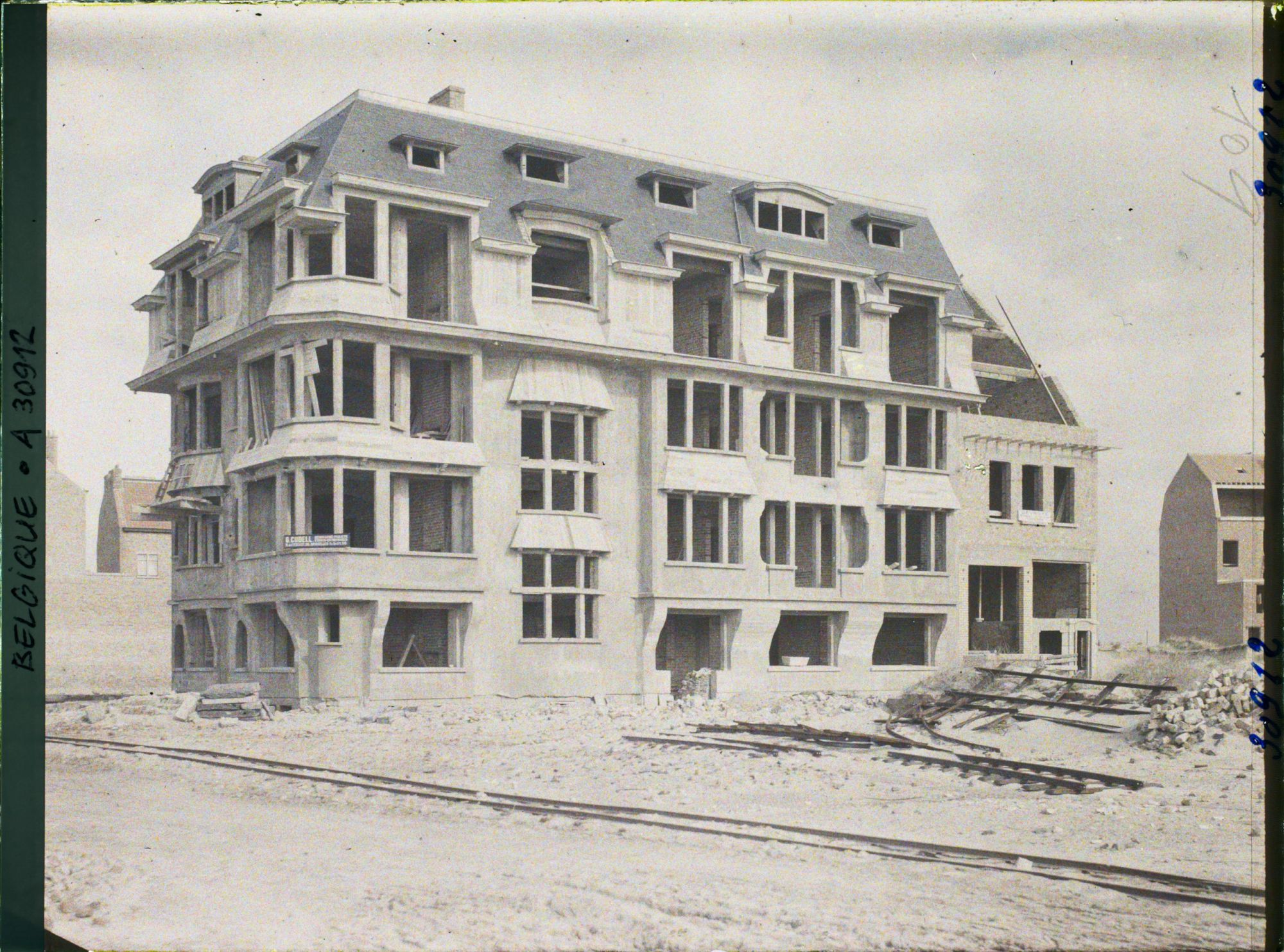 Image représentant Belgique, Westend, Hôtel en reconstruction
