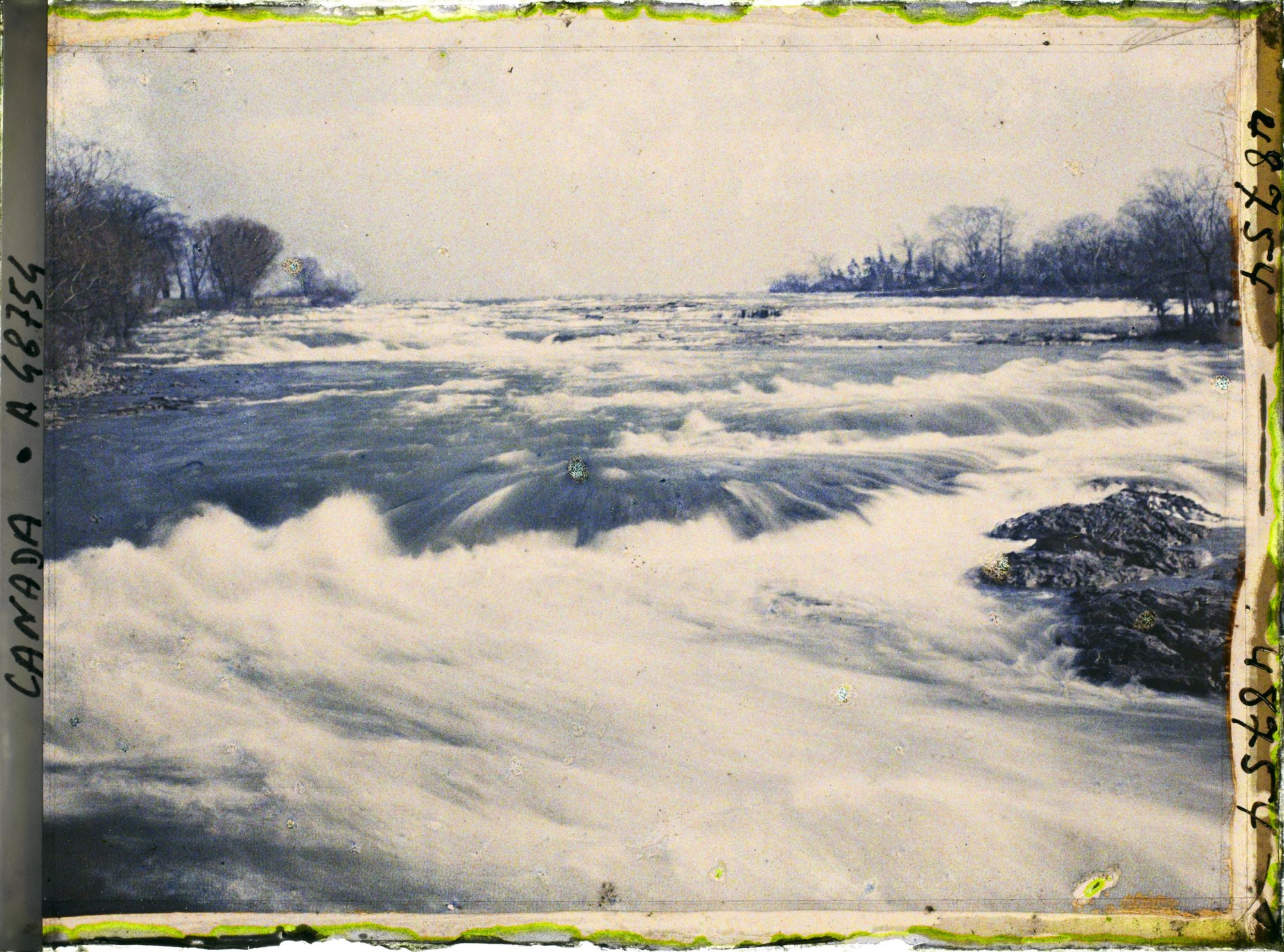 Image représentant Canada, Montréal, es rapides avant la Chute Canadienne