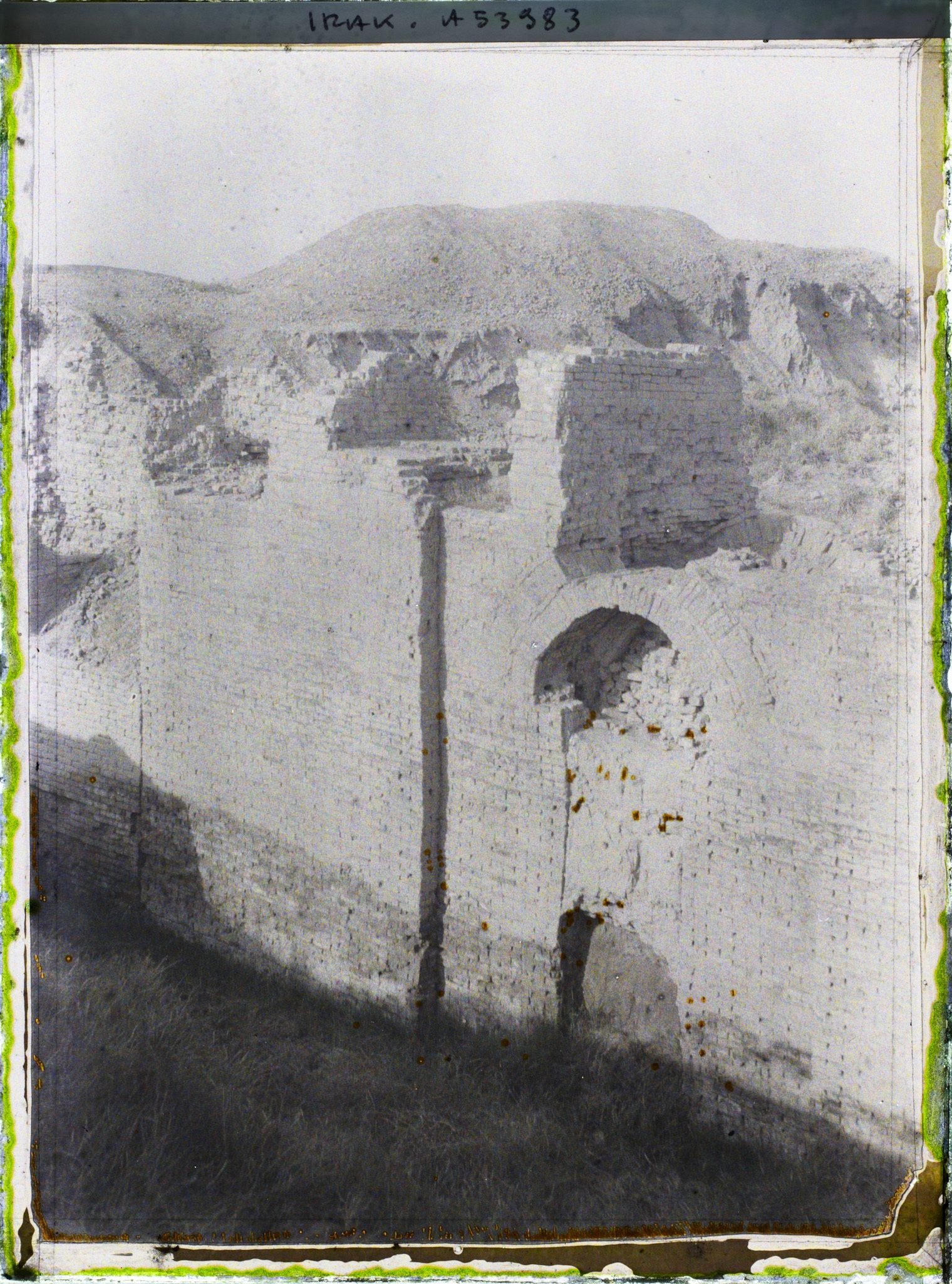 Image représentant Une arche (du palais de Nabuchodonosor II ? (VIe siècle avant J.-C.)