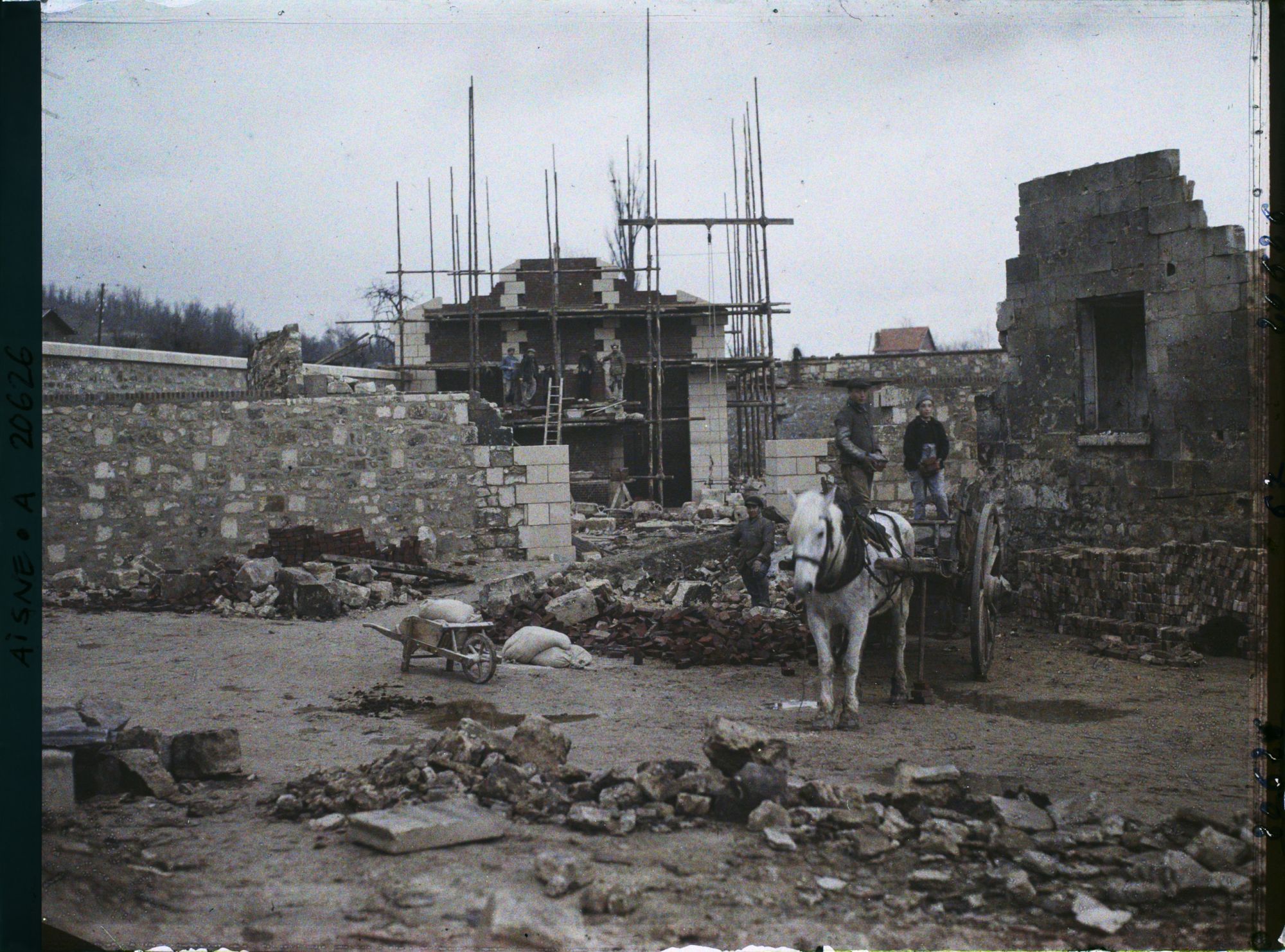 Image représentant France, Crouy, Reconstruction d'une fabrique