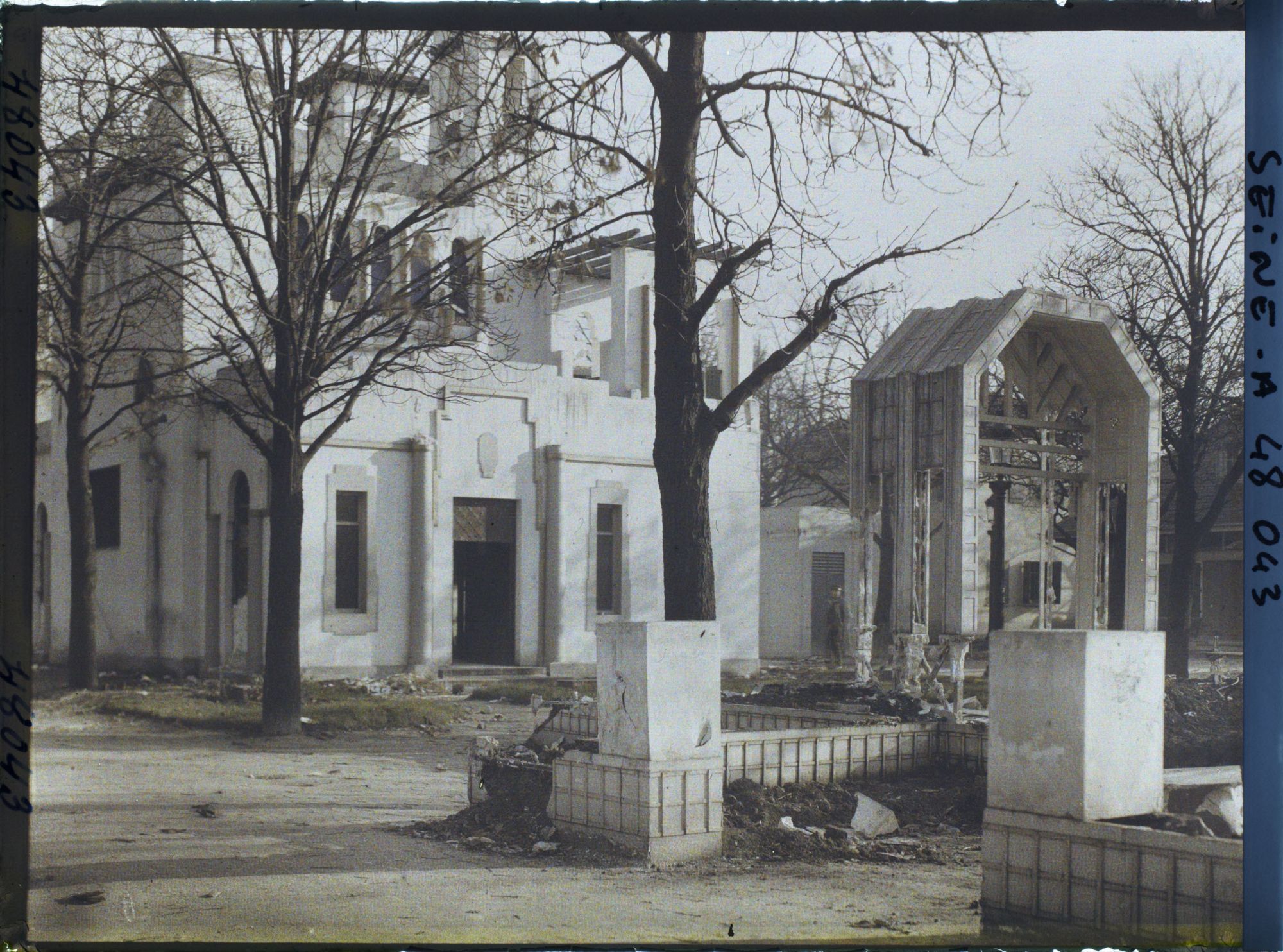 Image représentant L'Exposition des arts décoratifs, Démolition du pavillon d'Espagne