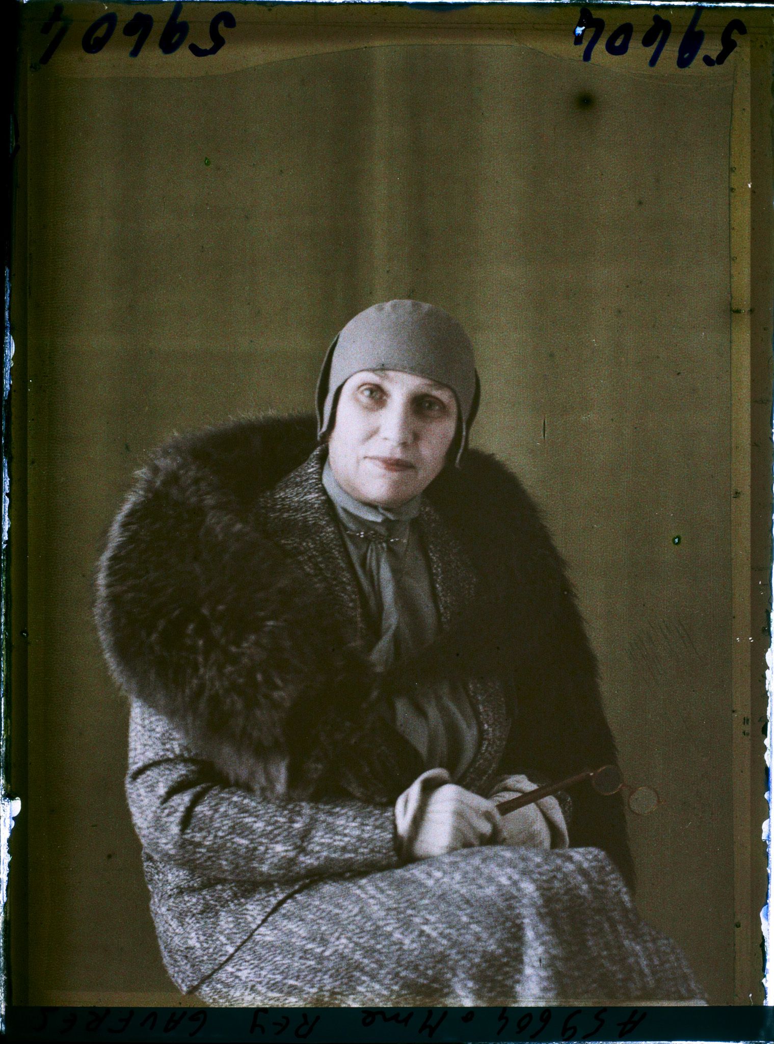 Image représentant https://musee-albert-kahn.s-museum.fr/home/NWQ2OTAwYzNmYjZlZTk1ZWQwODJmMjY4L2dlbmVyaWMtbm90aWNlLXRhYi9hdXRob3JpdHkvNjE3YTc5ZjVjZjhiODk2OGIzMzM3ZDIx/5d6900c3fb6ee95ed082f268/generic-notice-tab/authority/617a79ebcf8b8968b333765f Madame Aline Rey Gaufrès