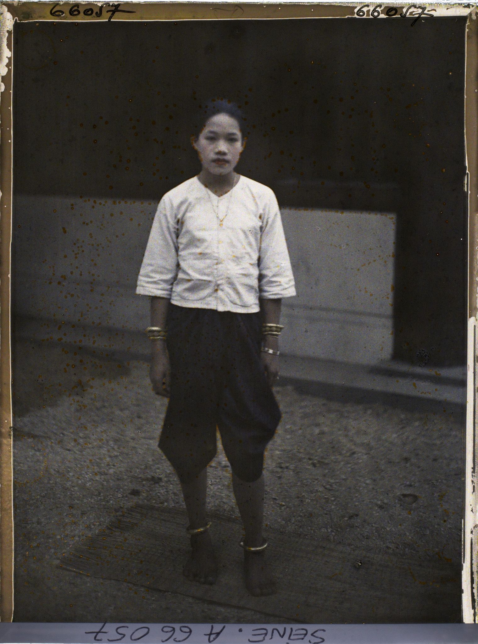 Image représentant L'Exposition Coloniale Internationale de 1931, une danseuse cochinchinoise