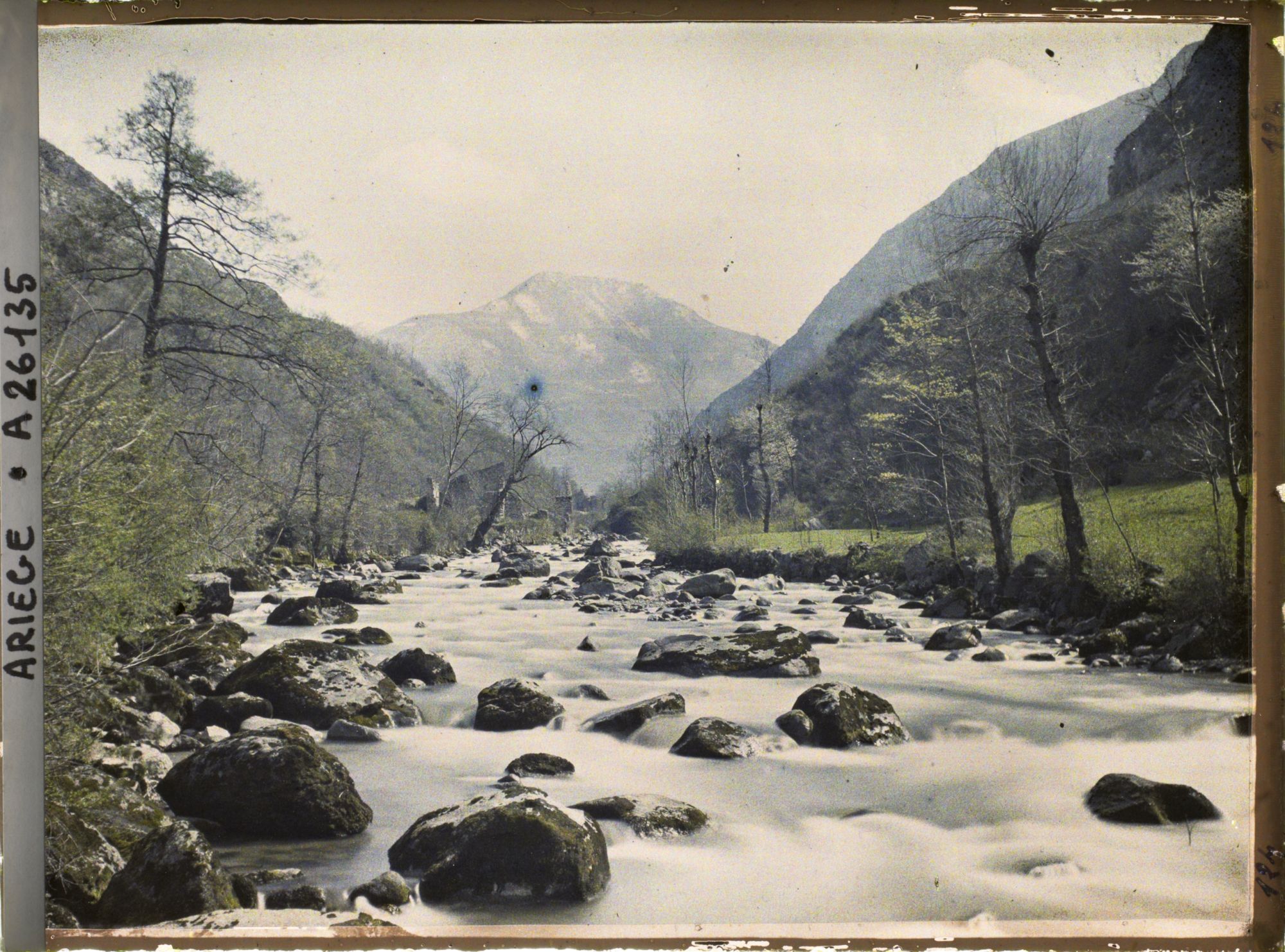 Image représentant La vallée de Vicdessos vers l'amont