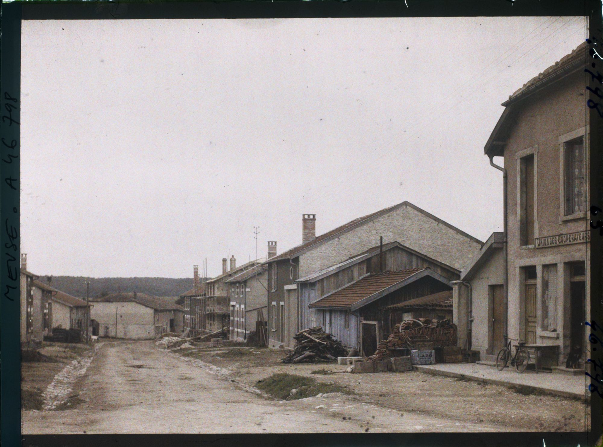 Image représentant France, Neuvilly (Meuse) (3374h), Rte de Clermont Coté Sud