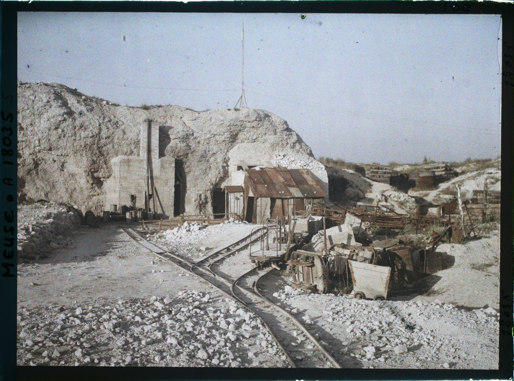 Image représentant France, Fort de Vaux, Entrée du Fort de Vaux