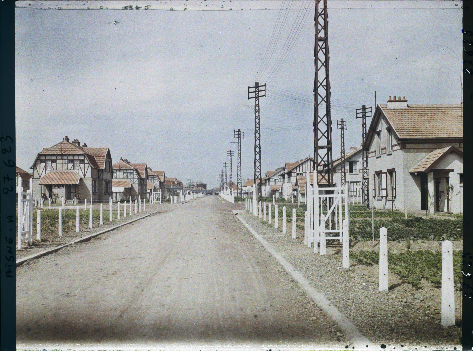 Image représentant France, Tergnier, Cité des Chemineaux. L'Avenue du Président Poincaré