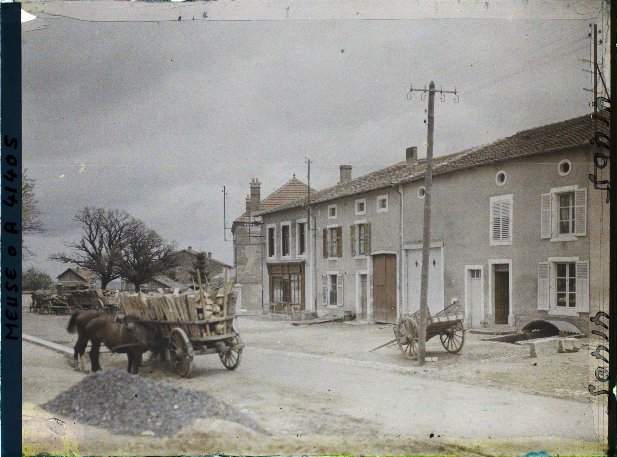 Image représentant France, St Maurice sous les Côtes, Reconstructions (Cassé)