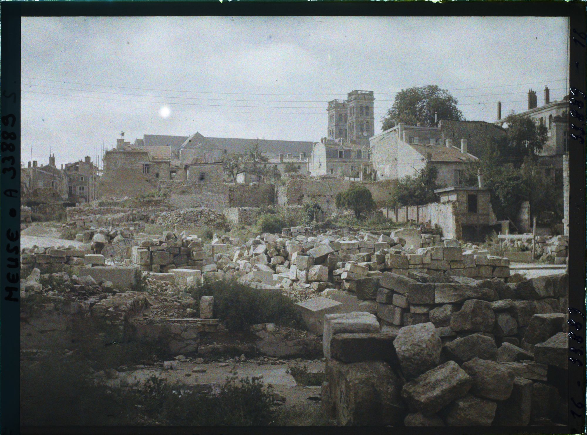 Image représentant France, Verdun, Ensemble des ruines vues de la rue des Capucins