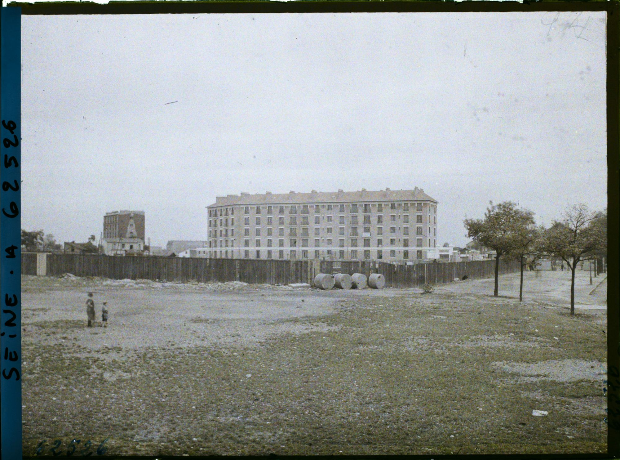 Image représentant Construction de nouveaux logements HBM (habitation à bon marché) à la porte Pouchet