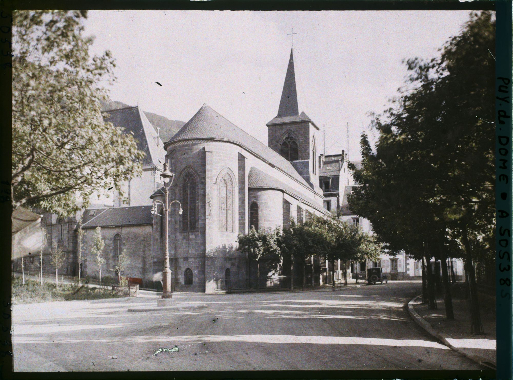 Image représentant France, Mont Dore, L'Eglise