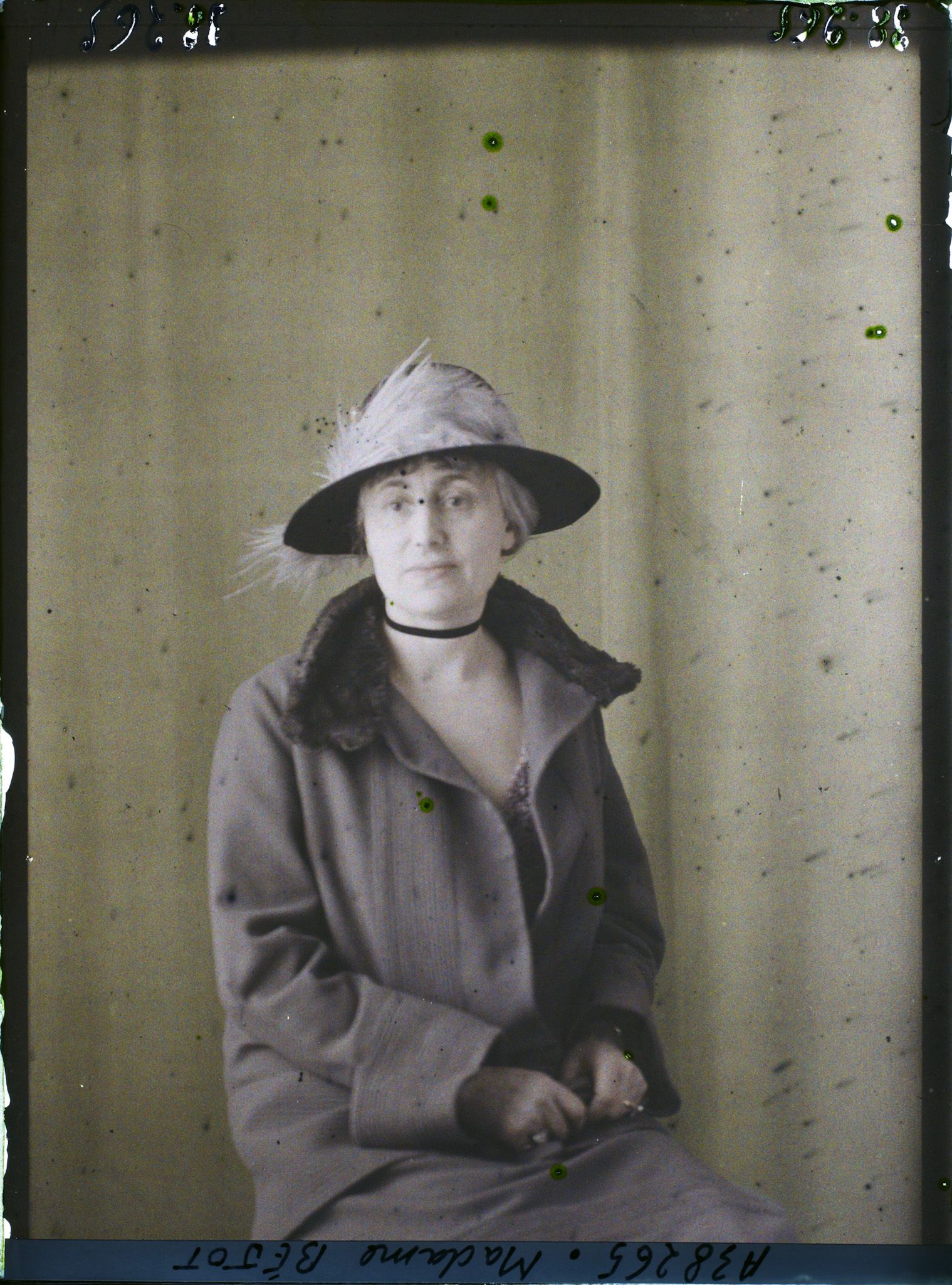 Image représentant https://musee-albert-kahn.s-museum.fr/home/NWQ2OTAwYzNmYjZlZTk1ZWQwODJmMjY4L2dlbmVyaWMtbm90aWNlLXRhYi9hdXRob3JpdHkvNjE3YTc5ZjVjZjhiODk2OGIzMzM3ZDIx/5d6900c3fb6ee95ed082f268/generic-notice-tab/authority/617a79ebcf8b8968b3336818 Madame Elizabeth Béjot