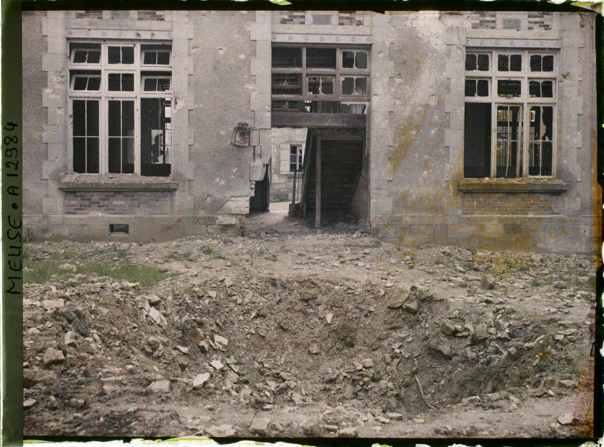 Image représentant Verdun, Trou d'Obus de 380 (Ecole rue de la belle Vierge)