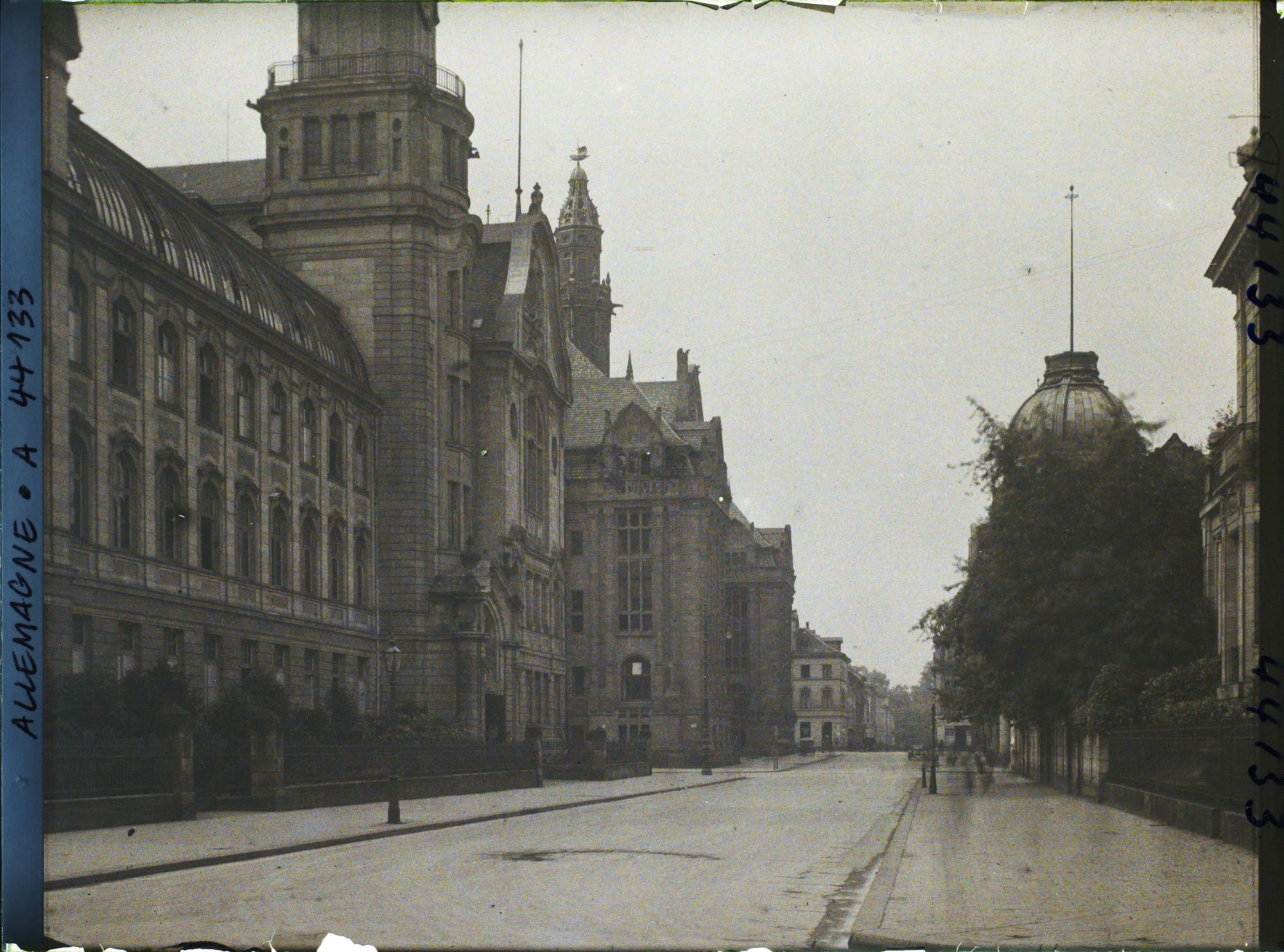 Image représentant Allemagne, Düsseldorf, Bureaux de l'Etat Major