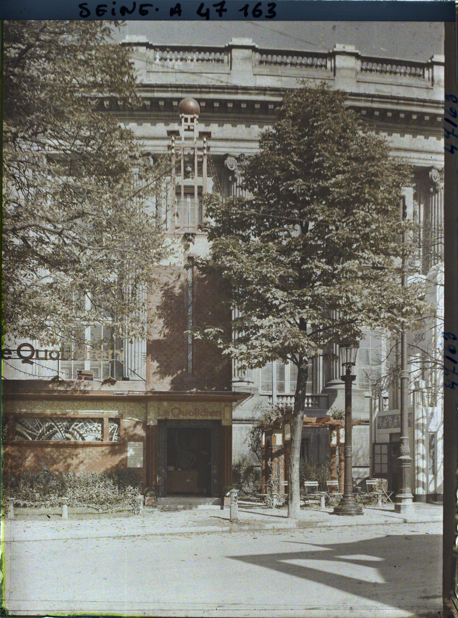 Image représentant L'Exposition des arts décoratifs, Pavillon du Quotidien