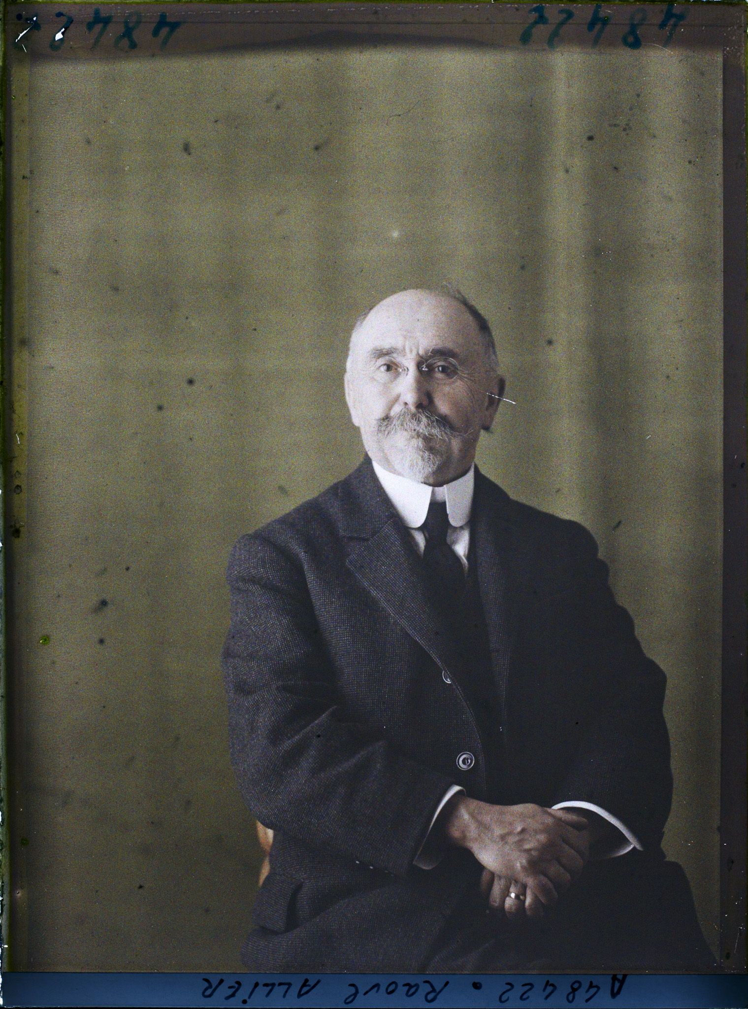 Image représentant Monsieur  https://musee-albert-kahn.s-museum.fr/home/NWQ2OTAwYzNmYjZlZTk1ZWQwODJmMjY4L2dlbmVyaWMtbm90aWNlLXRhYi9hdXRob3JpdHkvNjE3YTc5ZjVjZjhiODk2OGIzMzM3ZDIx/5d6900c3fb6ee95ed082f268/generic-notice-tab/authority/617a79ebcf8b8968b3336722 Raoul Allier