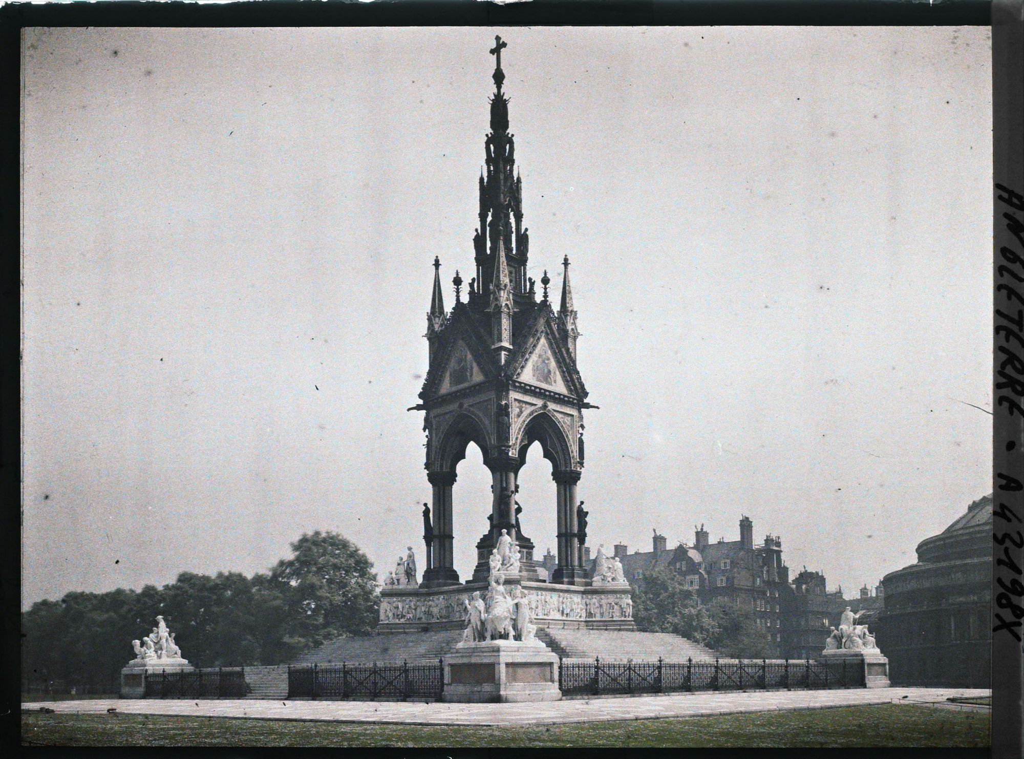 Image représentant Vue d'ensemble de l'Albert mémorial