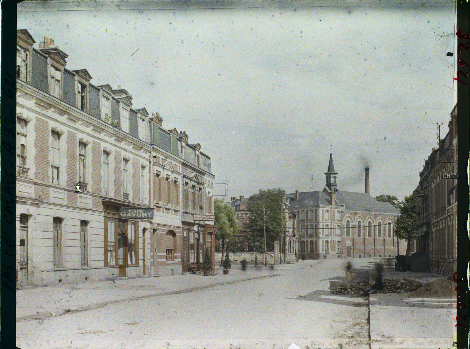 Image représentant France, Arras, Rue de Chanzy et Chapelle des Soeurs