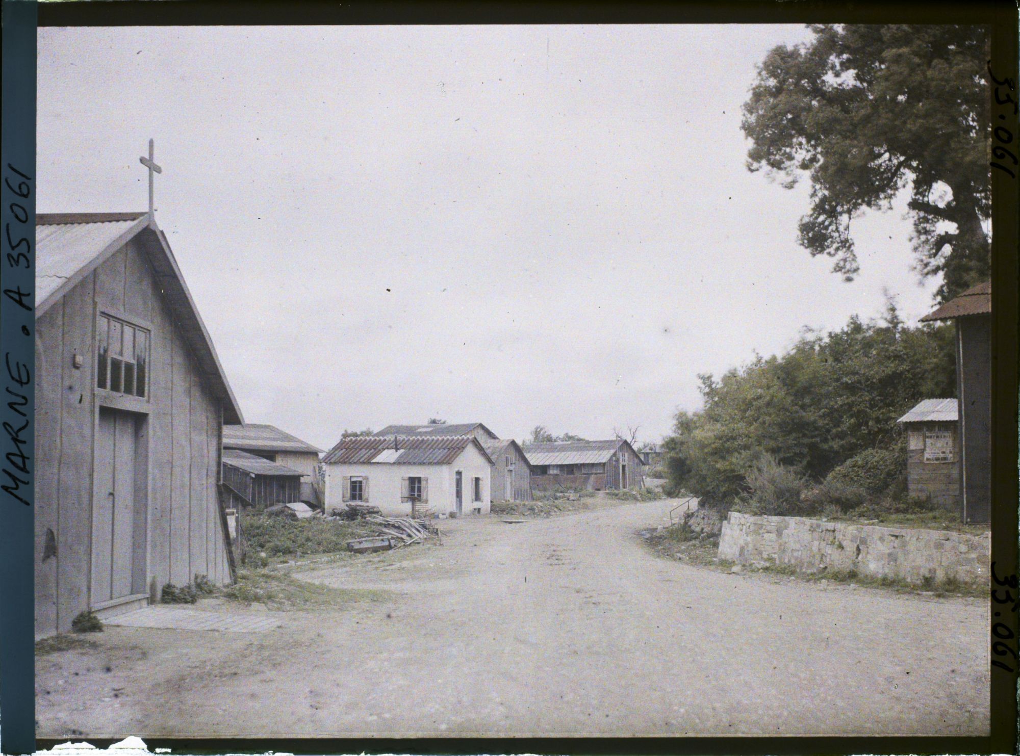 Image représentant France, St Thomas (Marne), Route de Servon