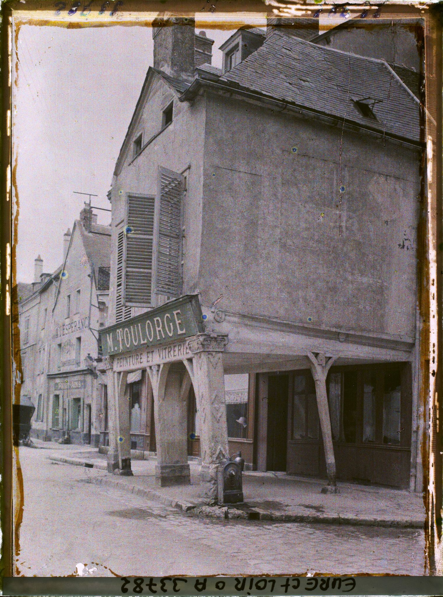 Image représentant La maison penchée, 1 place de l'Etape-au-Vin
