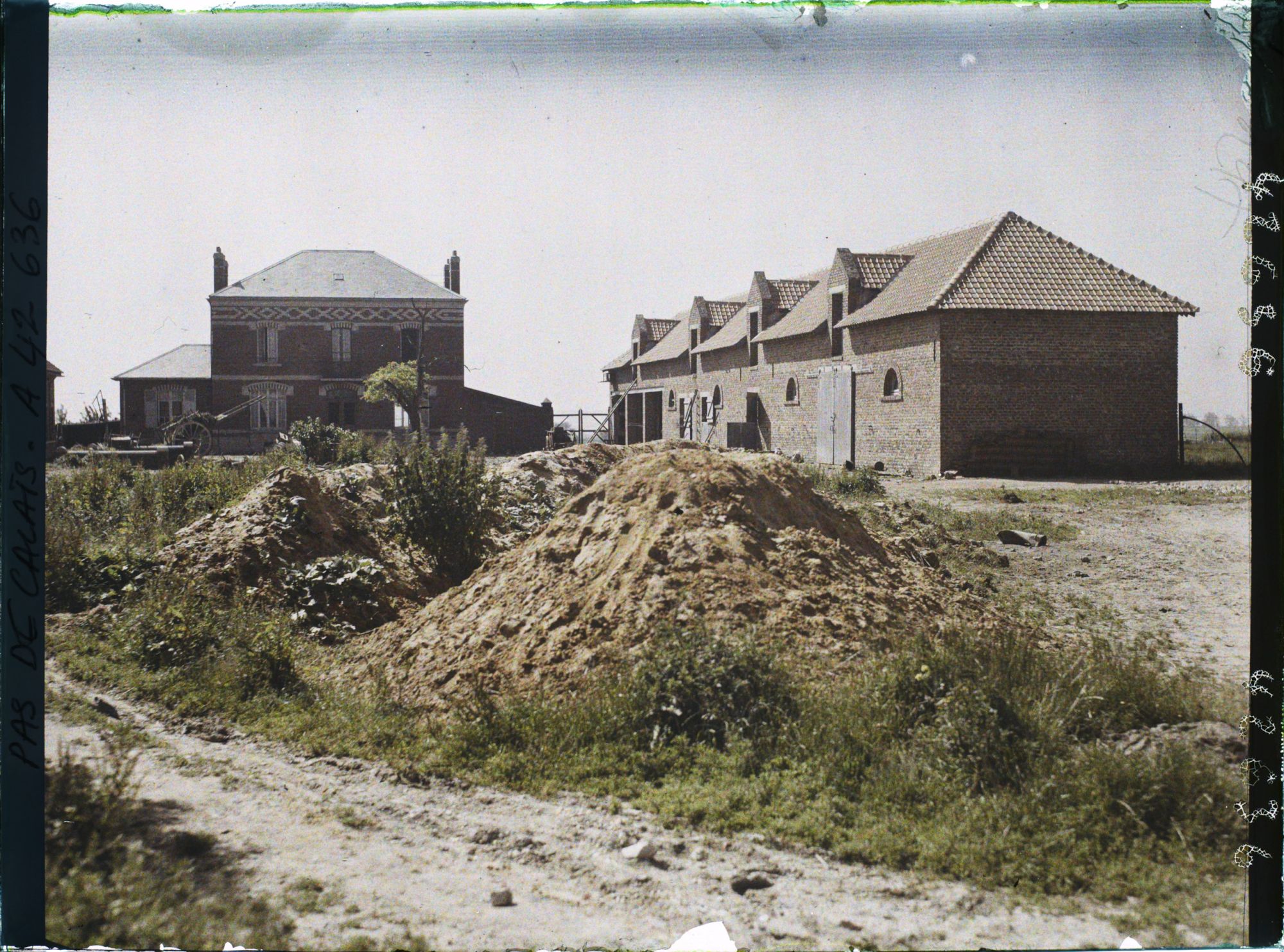 Image représentant France, Ecurie, Gde ferme reconstruite