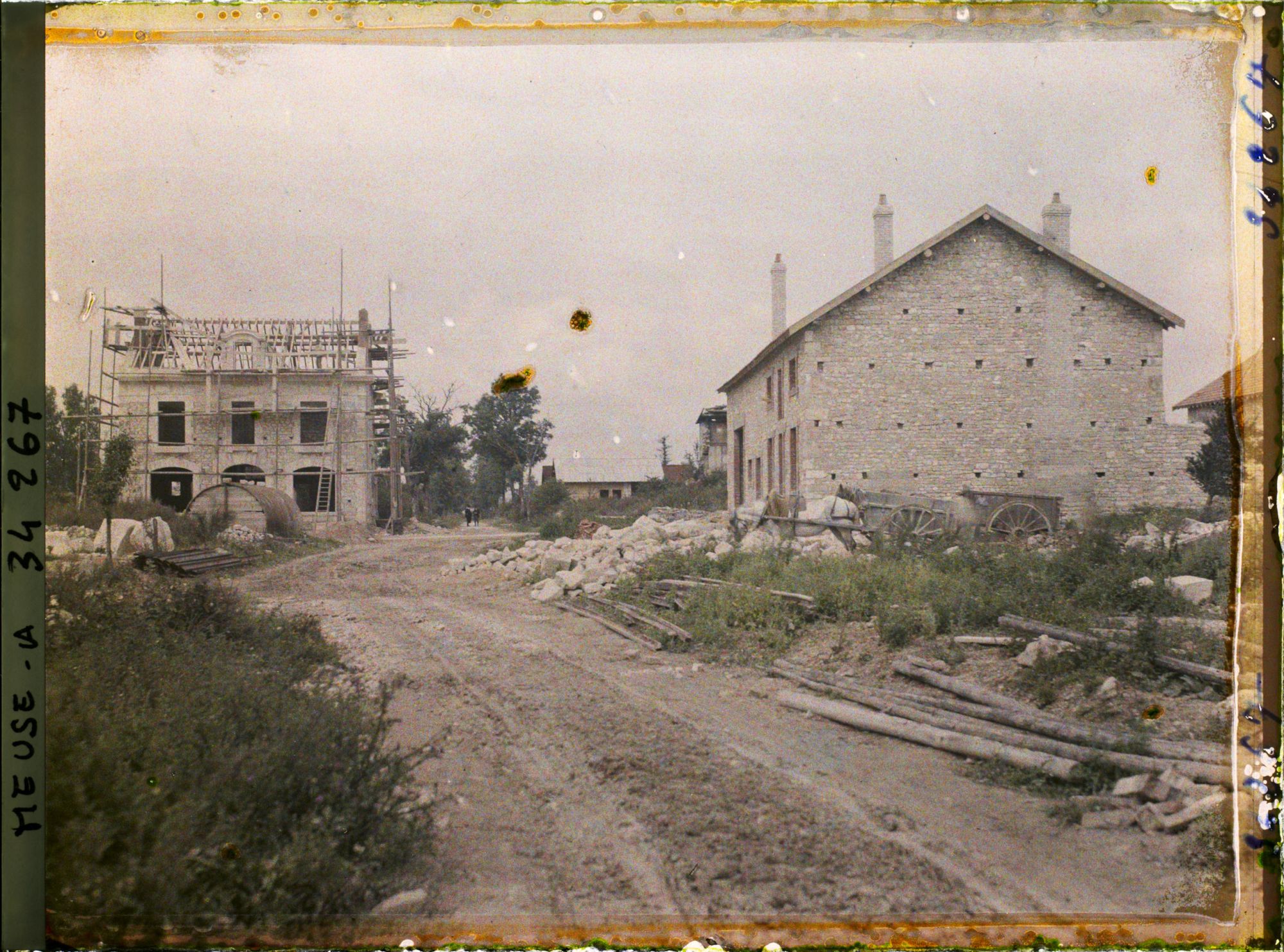 Image représentant France, Fresnes en Woëvre, Reconstruction rue de Metz