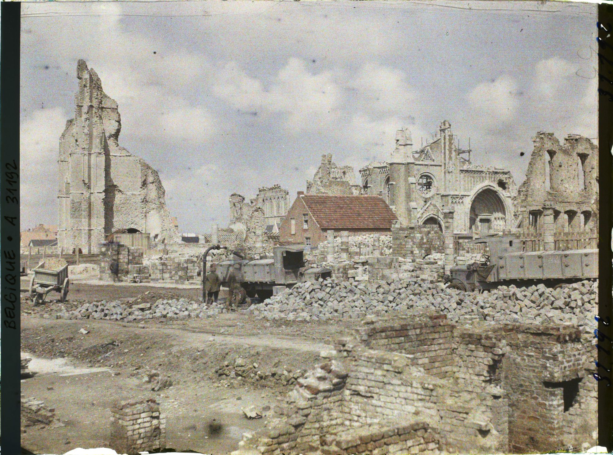 Image représentant Belgique, Ypres, Les ruines de l'Eglise St Martin