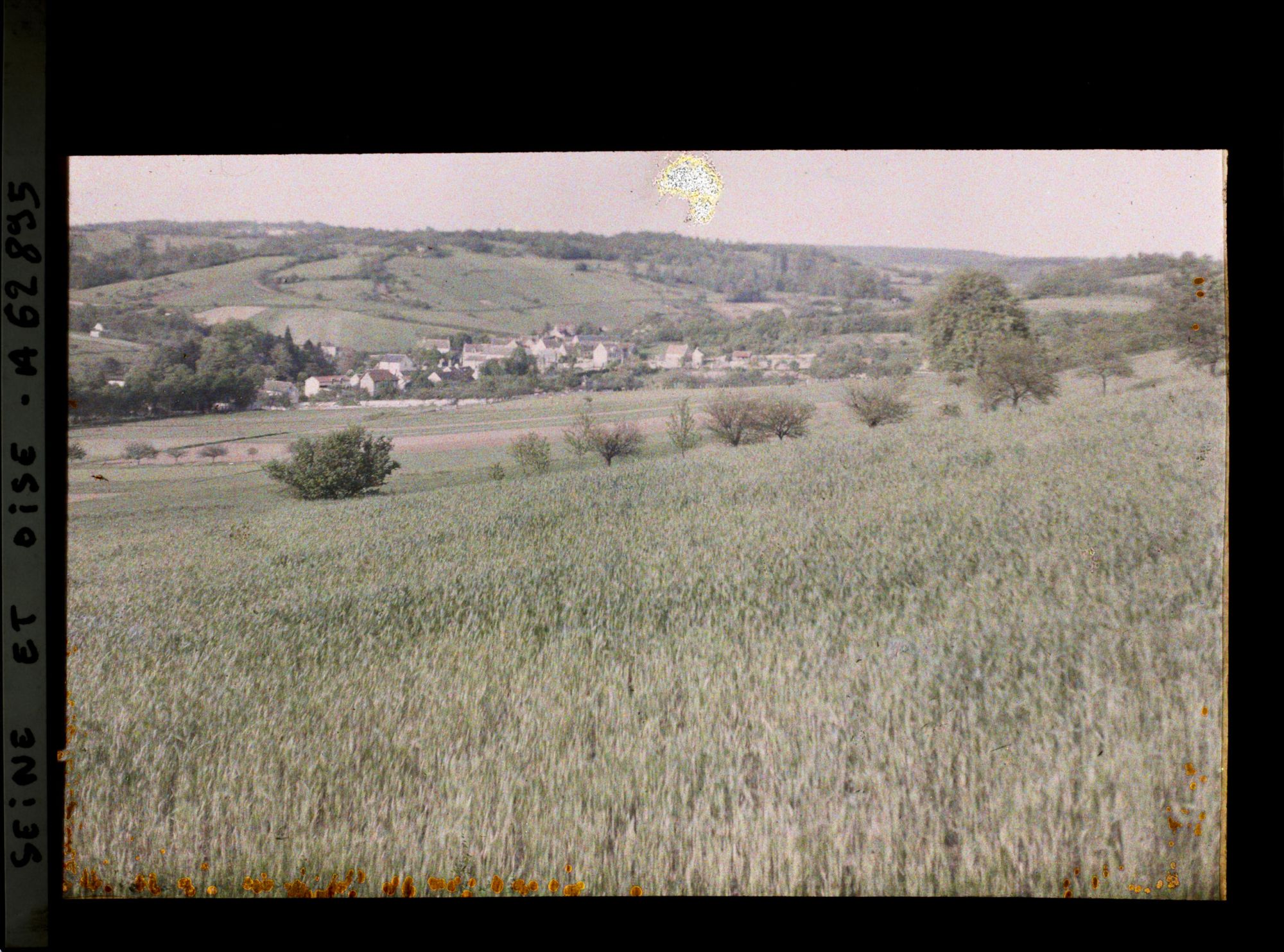 Image représentant Ile de France, Vetheuil, Ensemble de cultures et collines du Vexin