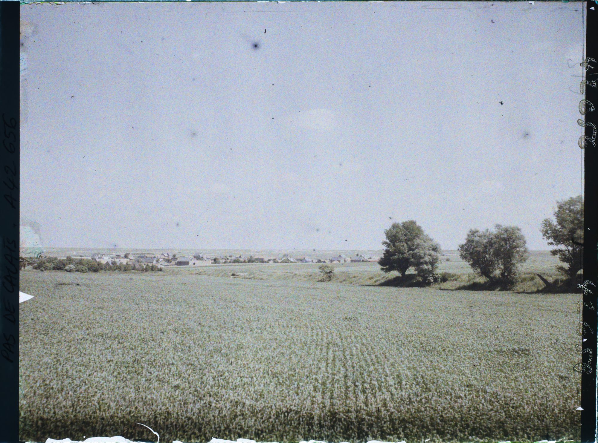 Image représentant France, Roclincourt, Vue Gle du Village et sol remis en Culture