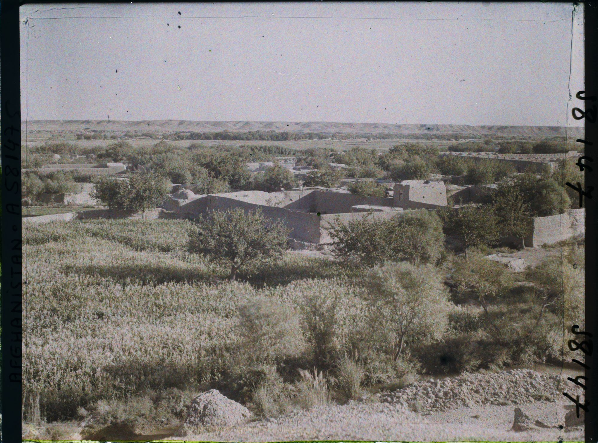Image représentant Afghanistan, Ghizichk, Le Village et la vallée de l'Hilmend
