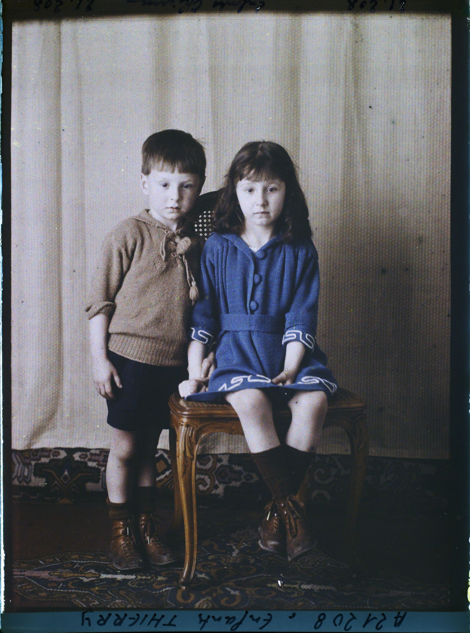 Image représentant Les  https://musee-albert-kahn.s-museum.fr/home/NWQ2OTAwYzNmYjZlZTk1ZWQwODJmMjY4L2dlbmVyaWMtbm90aWNlLXRhYi9hdXRob3JpdHkvNjE3YTc5ZjVjZjhiODk2OGIzMzM3ZDIx/5d6900c3fb6ee95ed082f268/generic-notice-tab/authority/617a79ebcf8b8968b33378af enfants Thierry