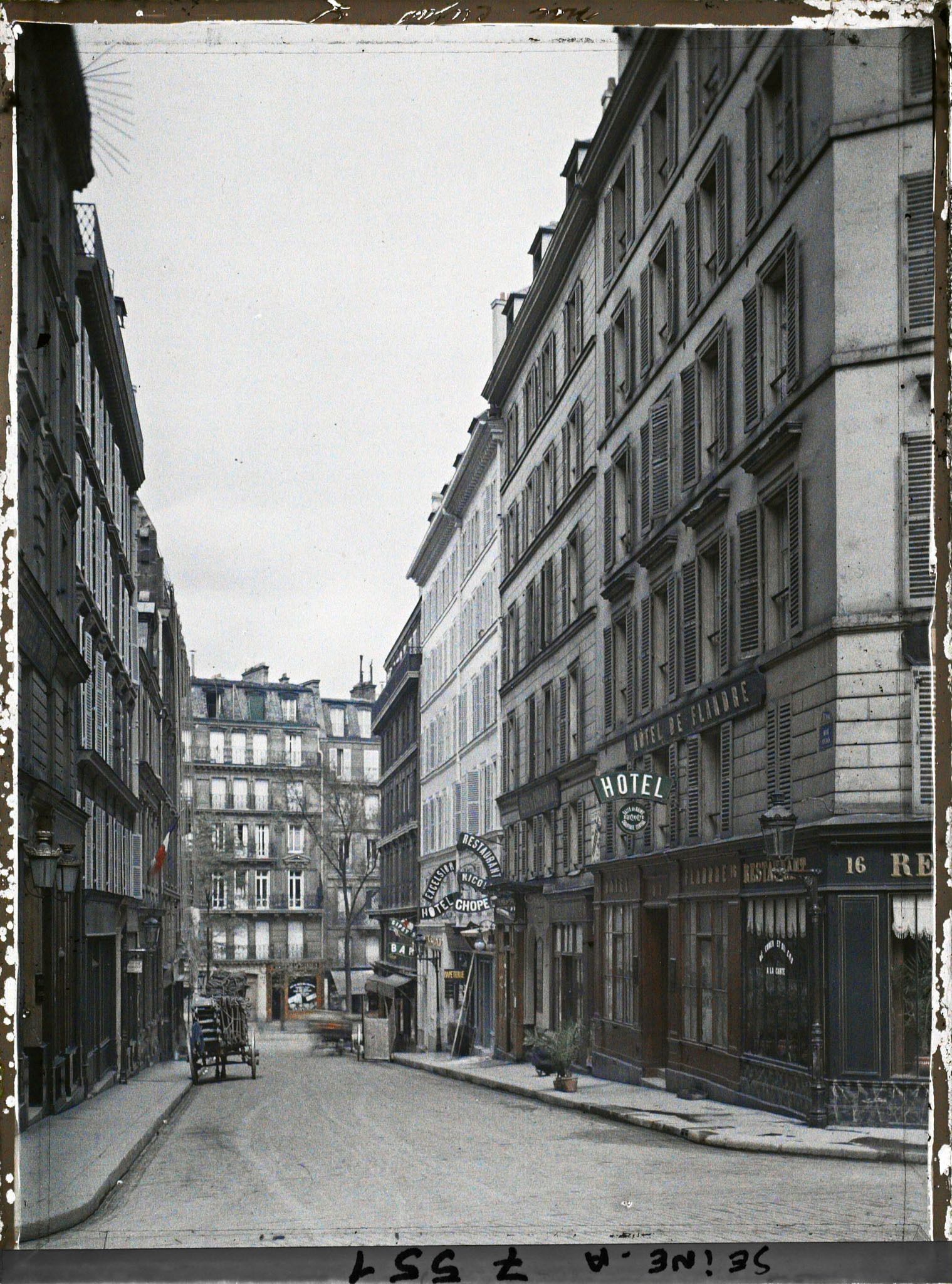 Image représentant La rue Cujas vue de la rue Victor-Cousin