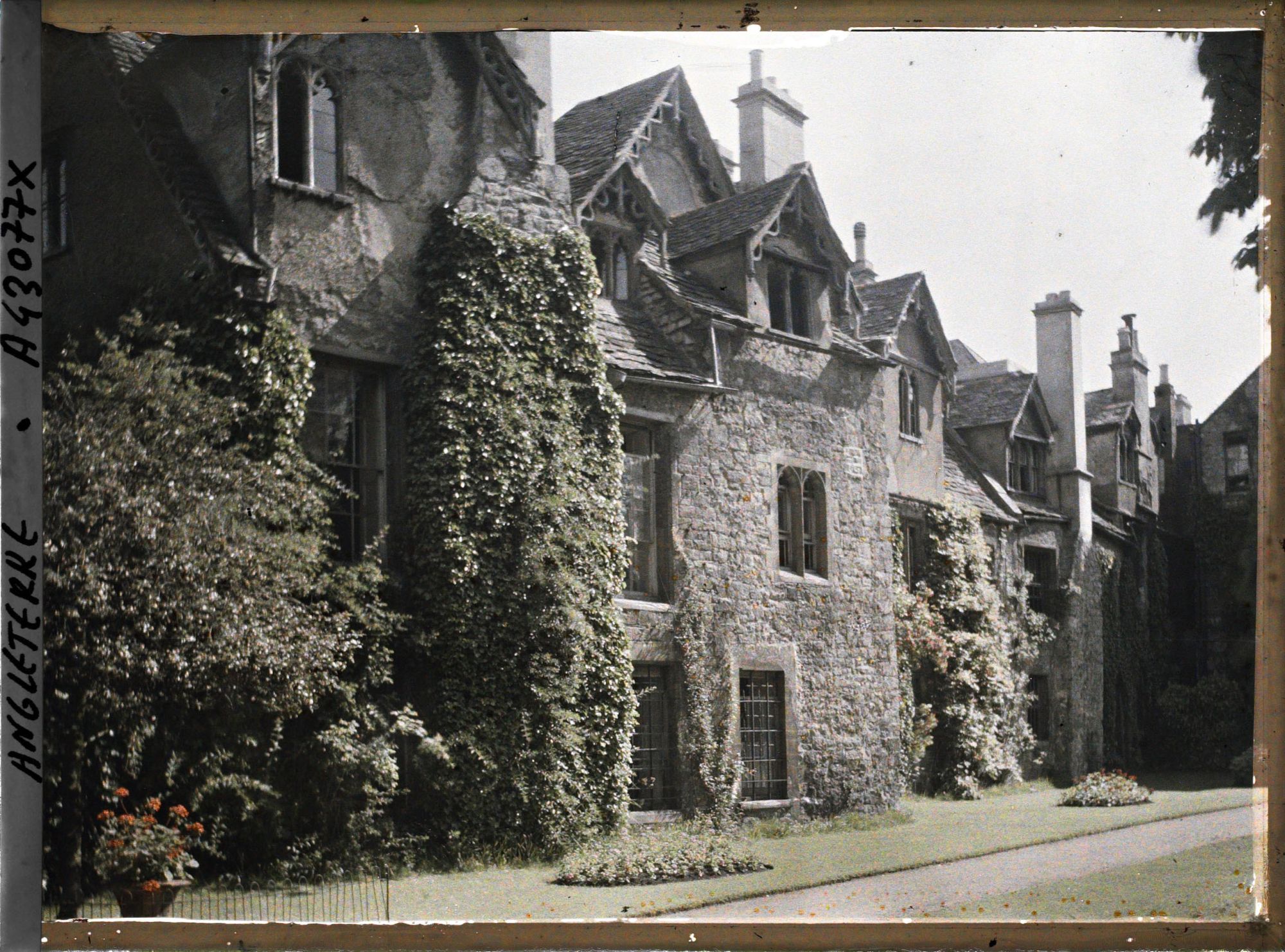 Image représentant Vue prise du jardin du Worcester College