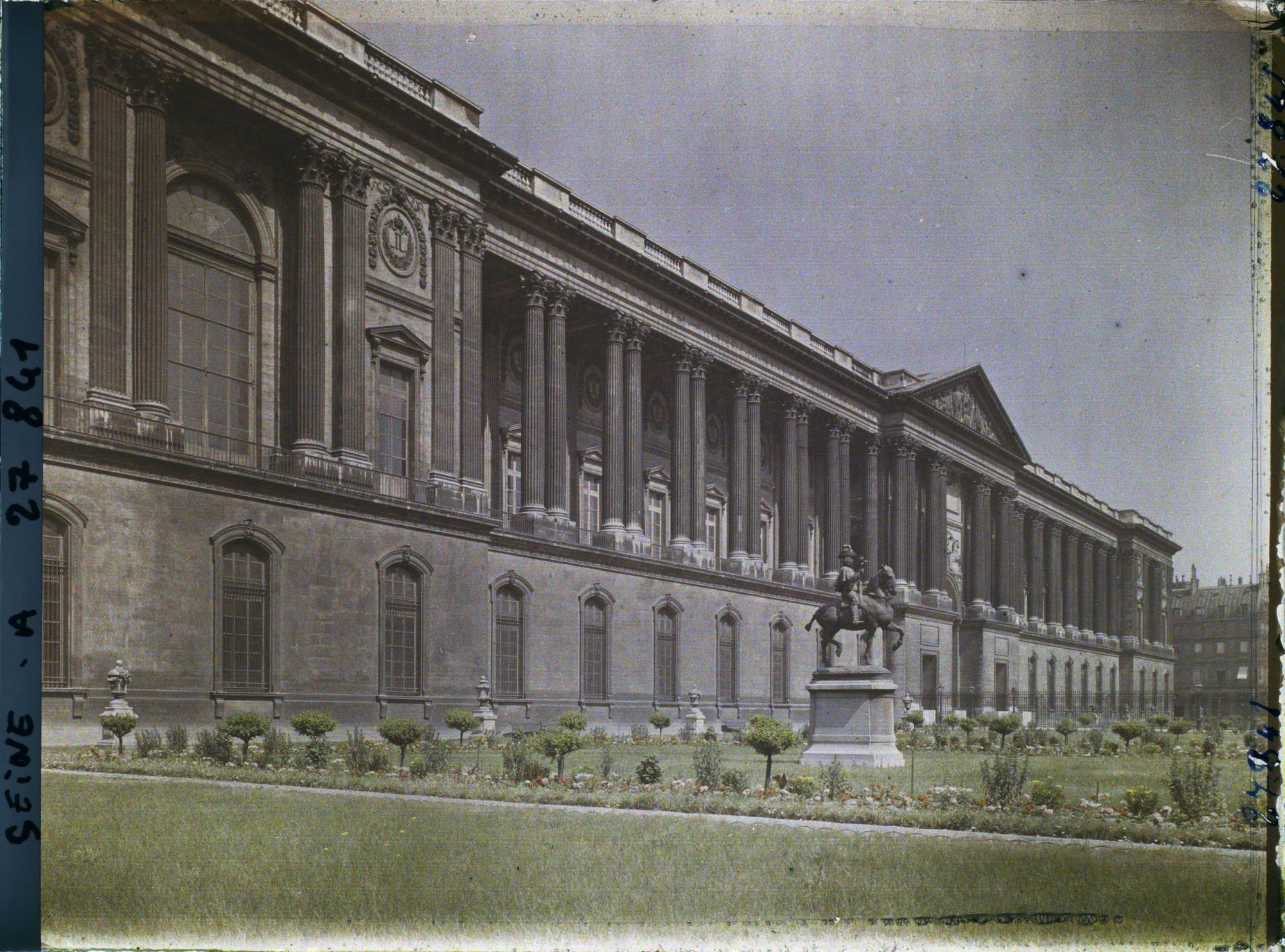 Image représentant La colonnade de Perrault au Louvre