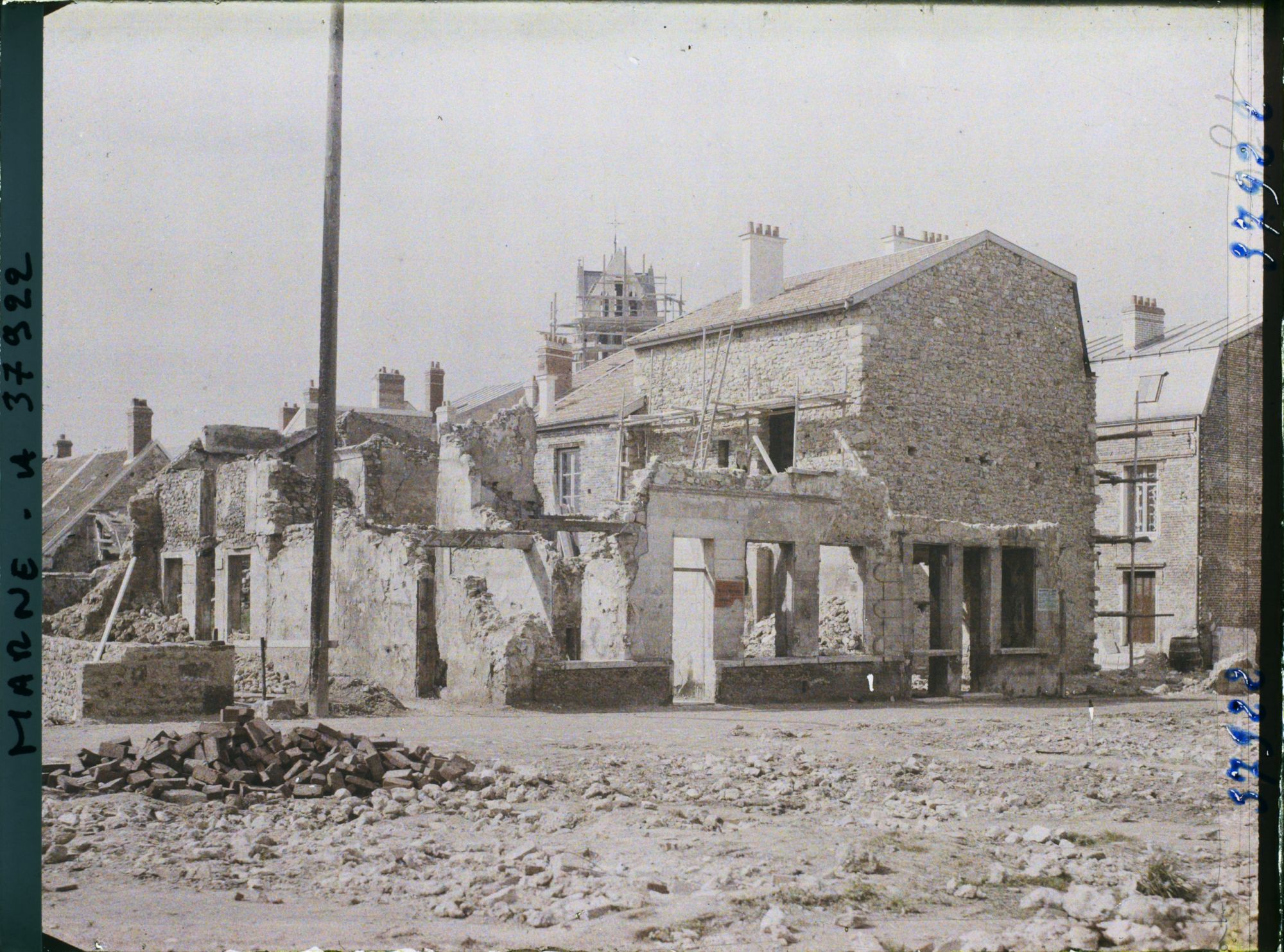 Image représentant France, Dormans, Ruines et reconstruction
