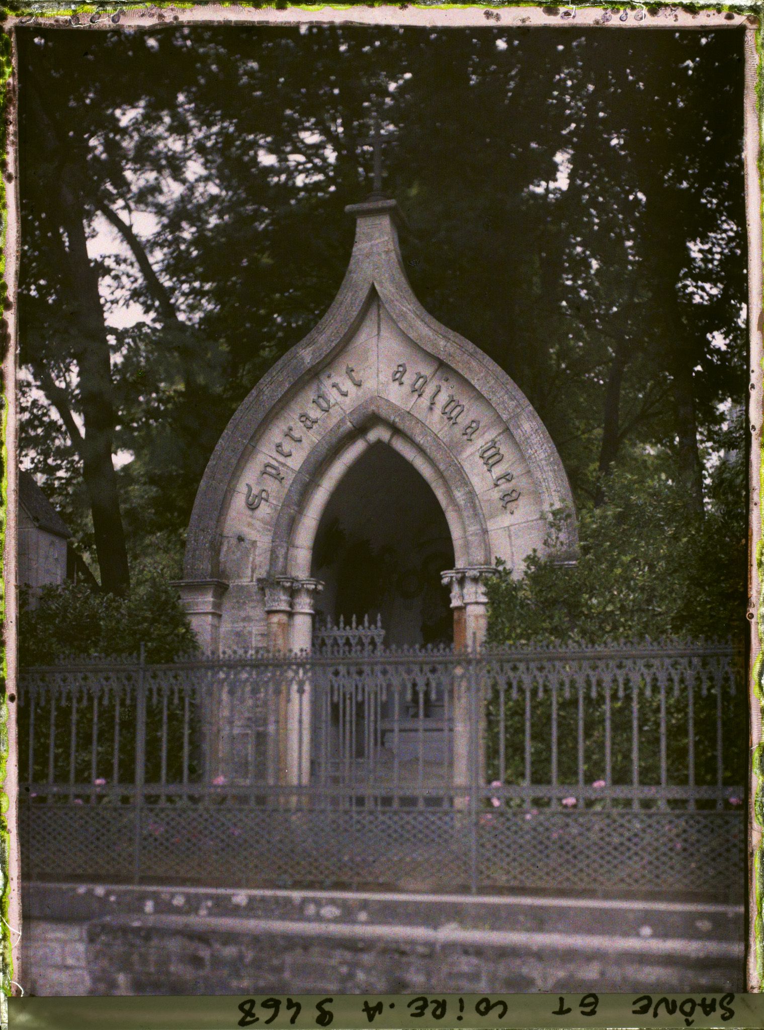 Image représentant Le caveau familial des Lamartine
