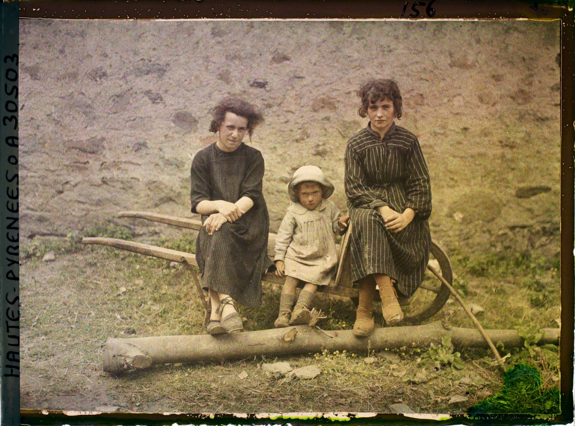 Image représentant Jeunes filles de St Savin