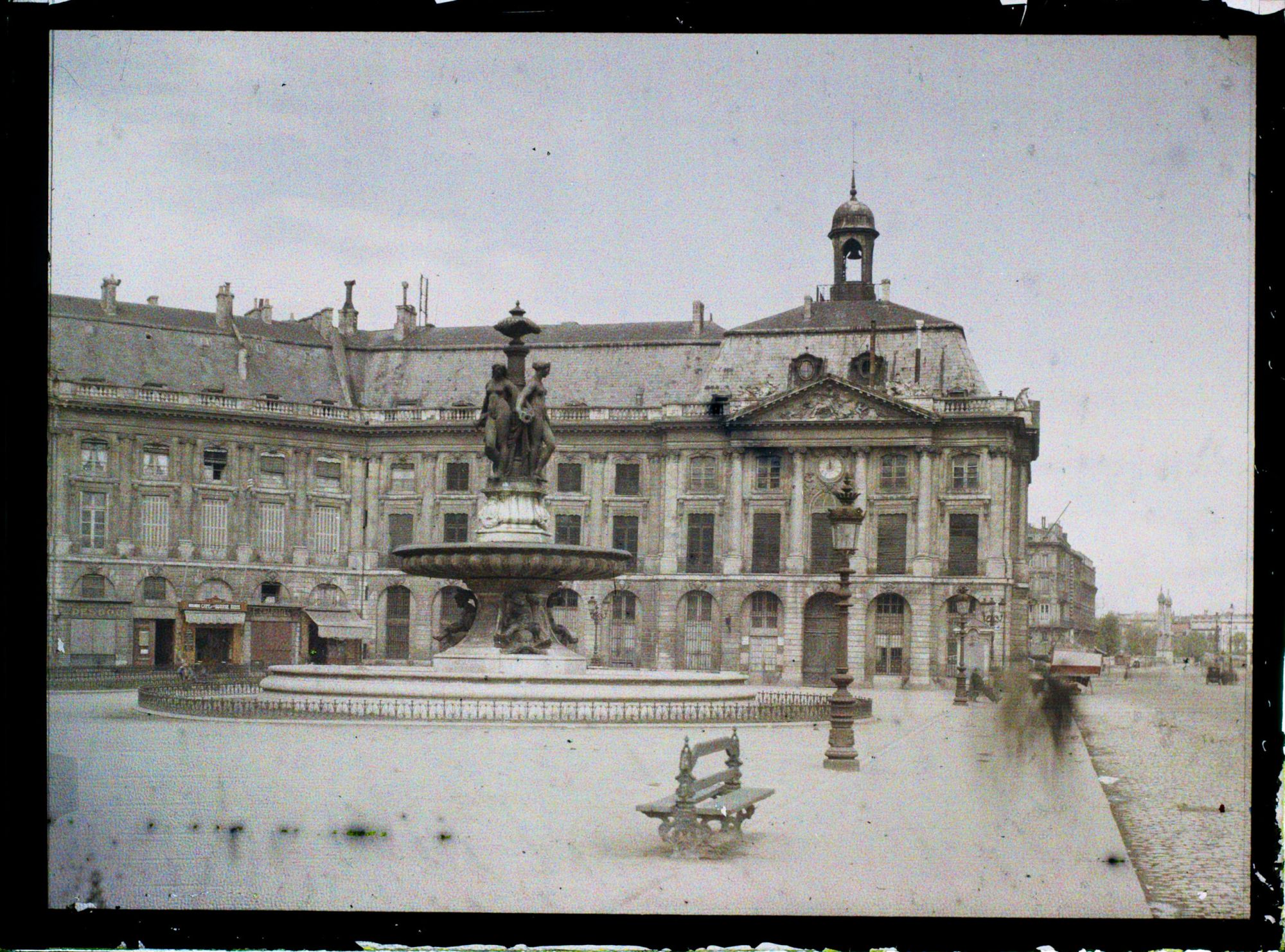Image représentant France, Bordeaux, Fontaine des Trois Grâces