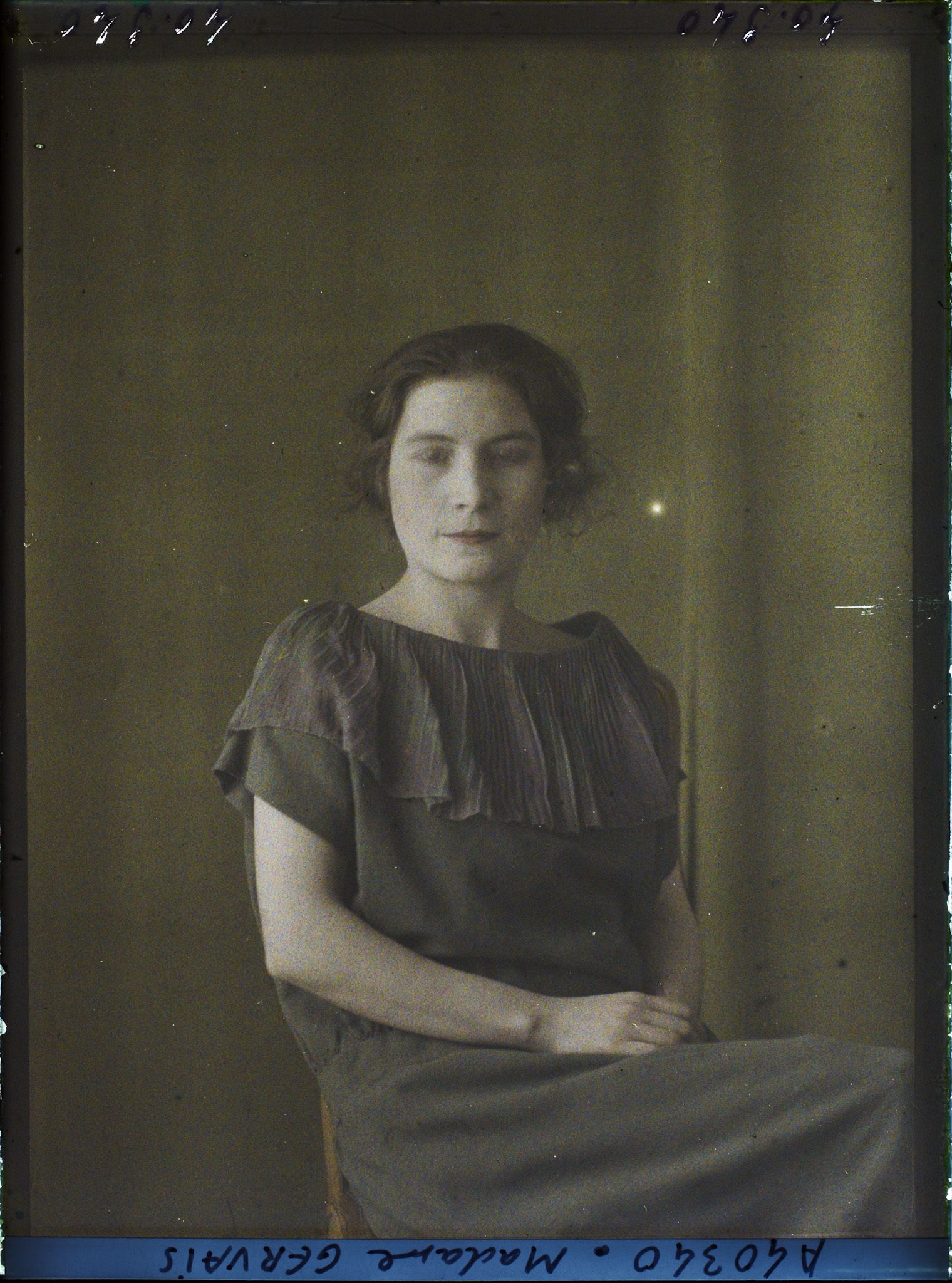 Image représentant https://musee-albert-kahn.s-museum.fr/home/NWQ2OTAwYzNmYjZlZTk1ZWQwODJmMjY4L2dlbmVyaWMtbm90aWNlLXRhYi9hdXRob3JpdHkvNjE3YTc5ZjVjZjhiODk2OGIzMzM3ZDIx/5d6900c3fb6ee95ed082f268/generic-notice-tab/authority/617a79ebcf8b8968b3337b81 Madame Gervais