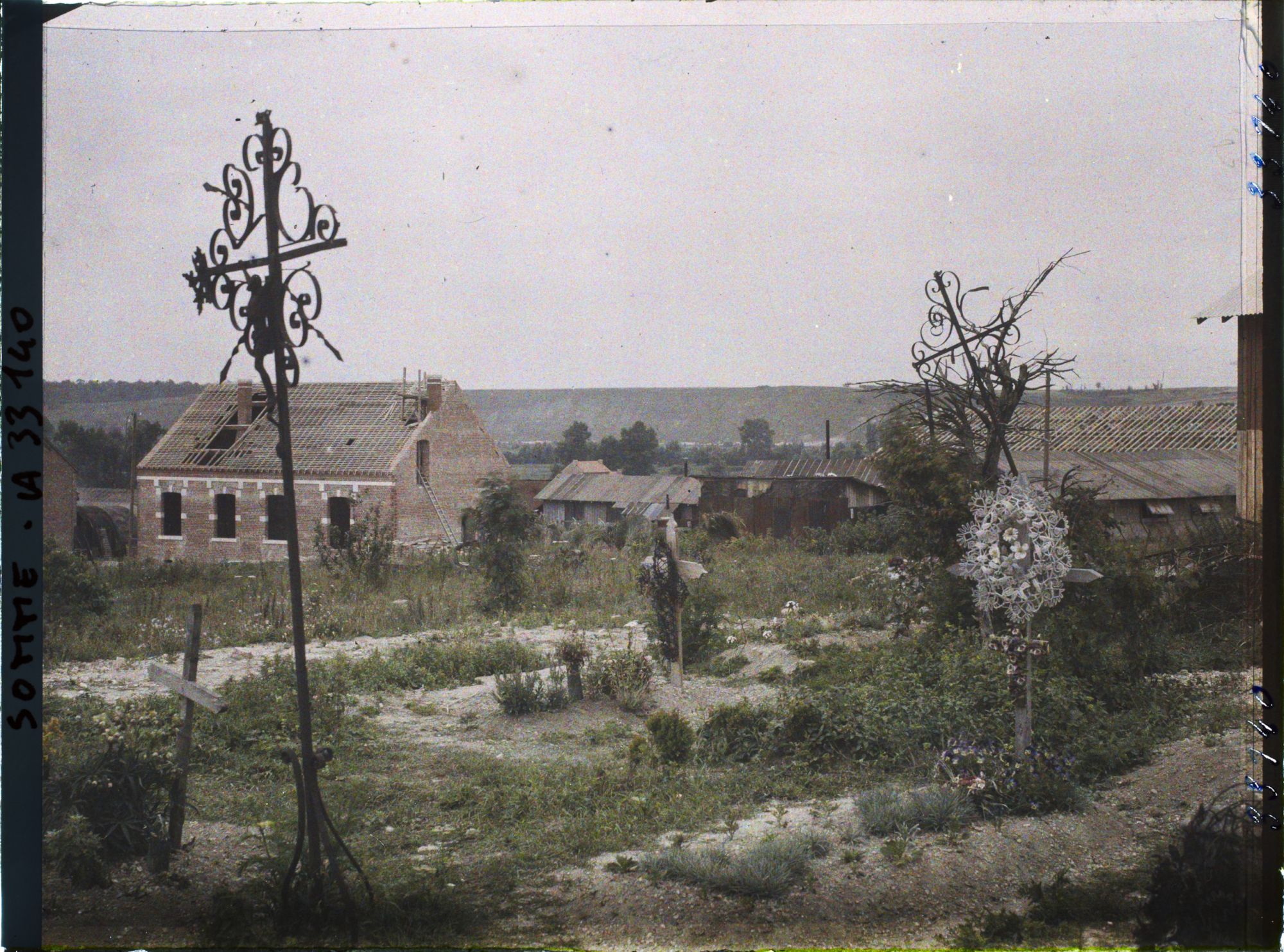 Image représentant Curlu, Nouvelle maison et Cimetière