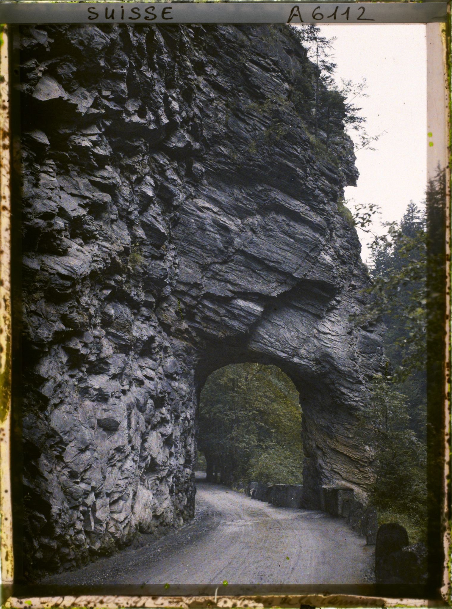 Image représentant La route des gorges de la Tamina